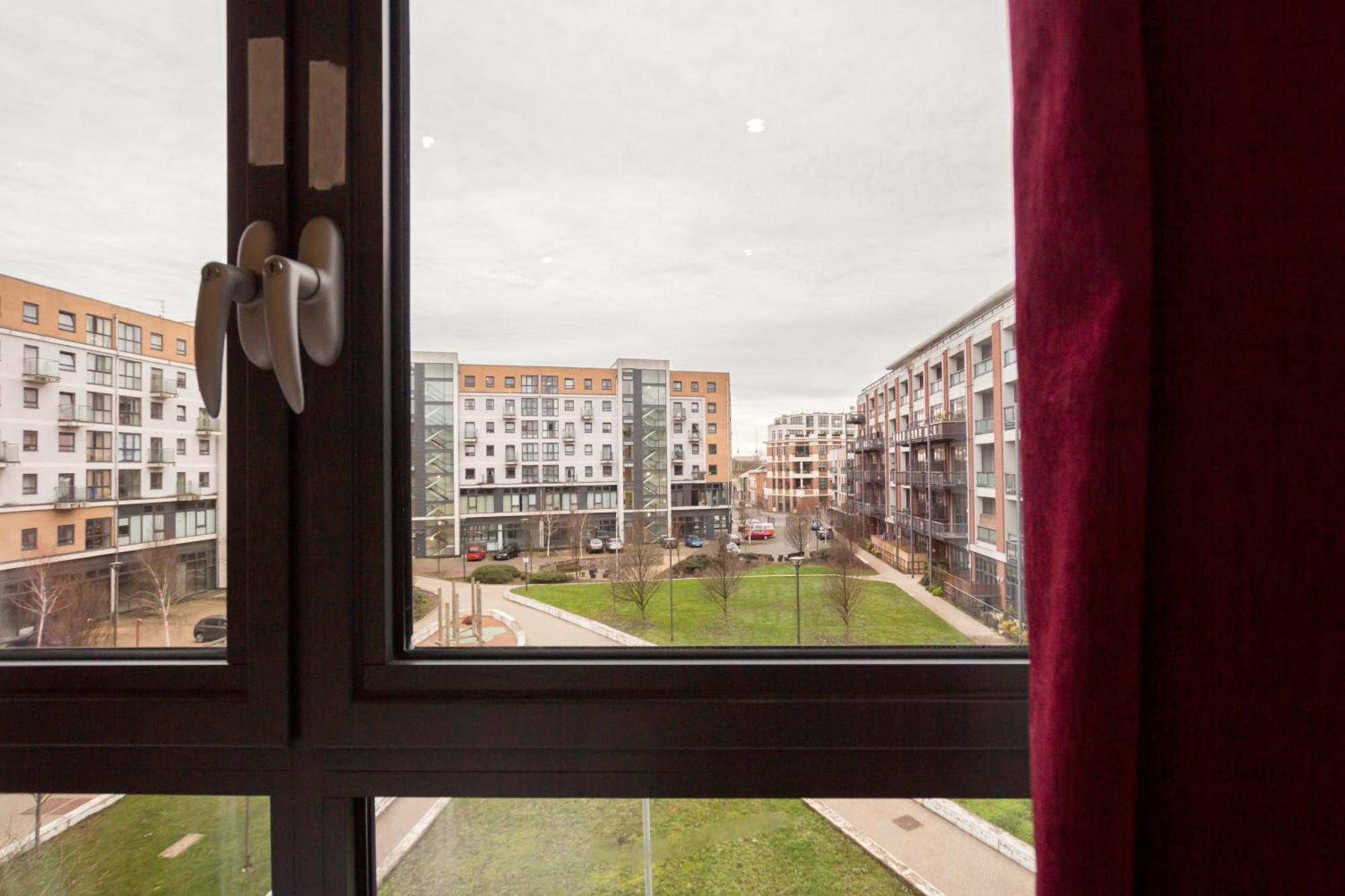 Apartment Splendid 2 Bdr With Panoramic View, Acton London