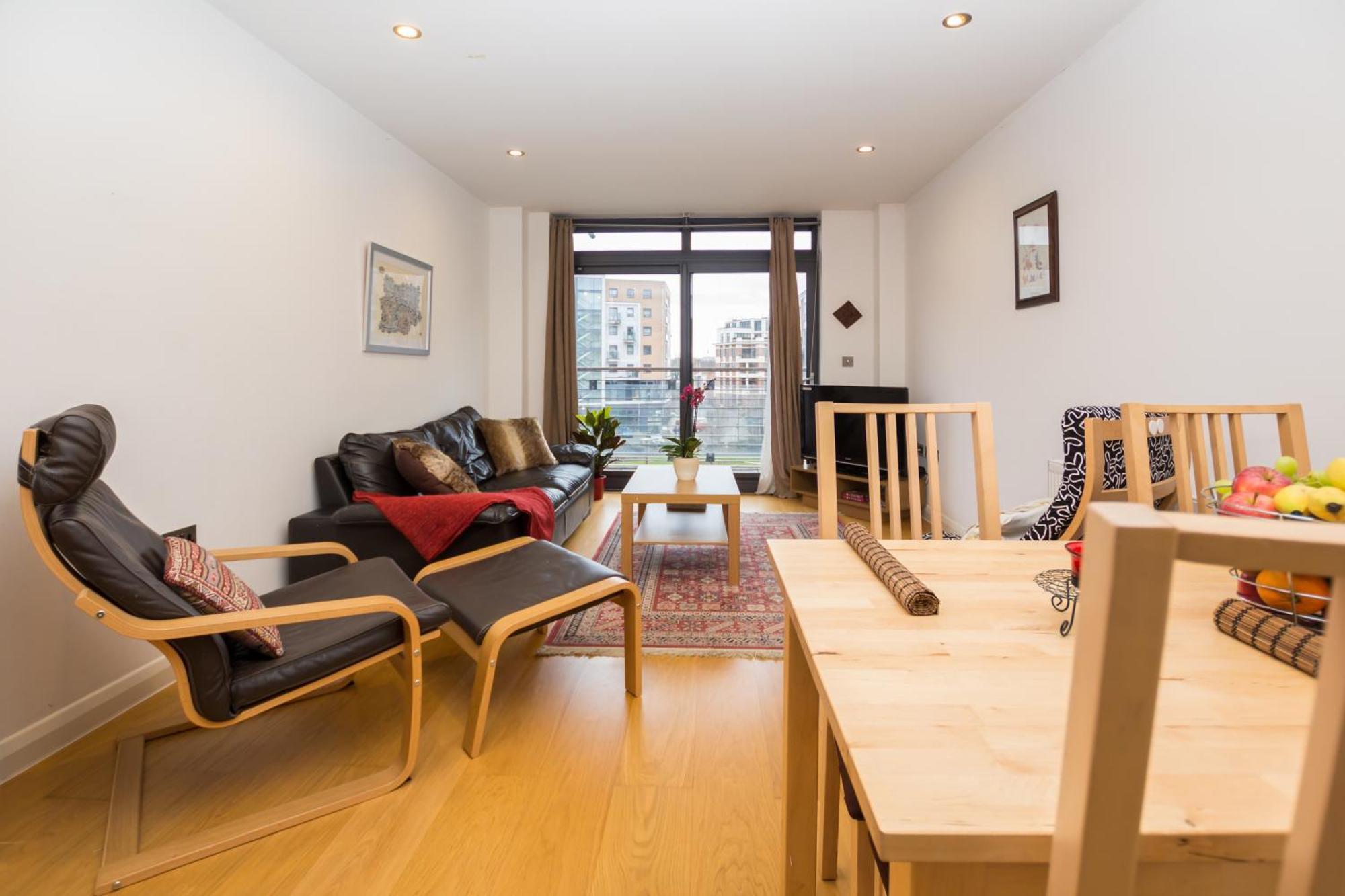 Splendid 2 Bdr With Panoramic View, Acton London