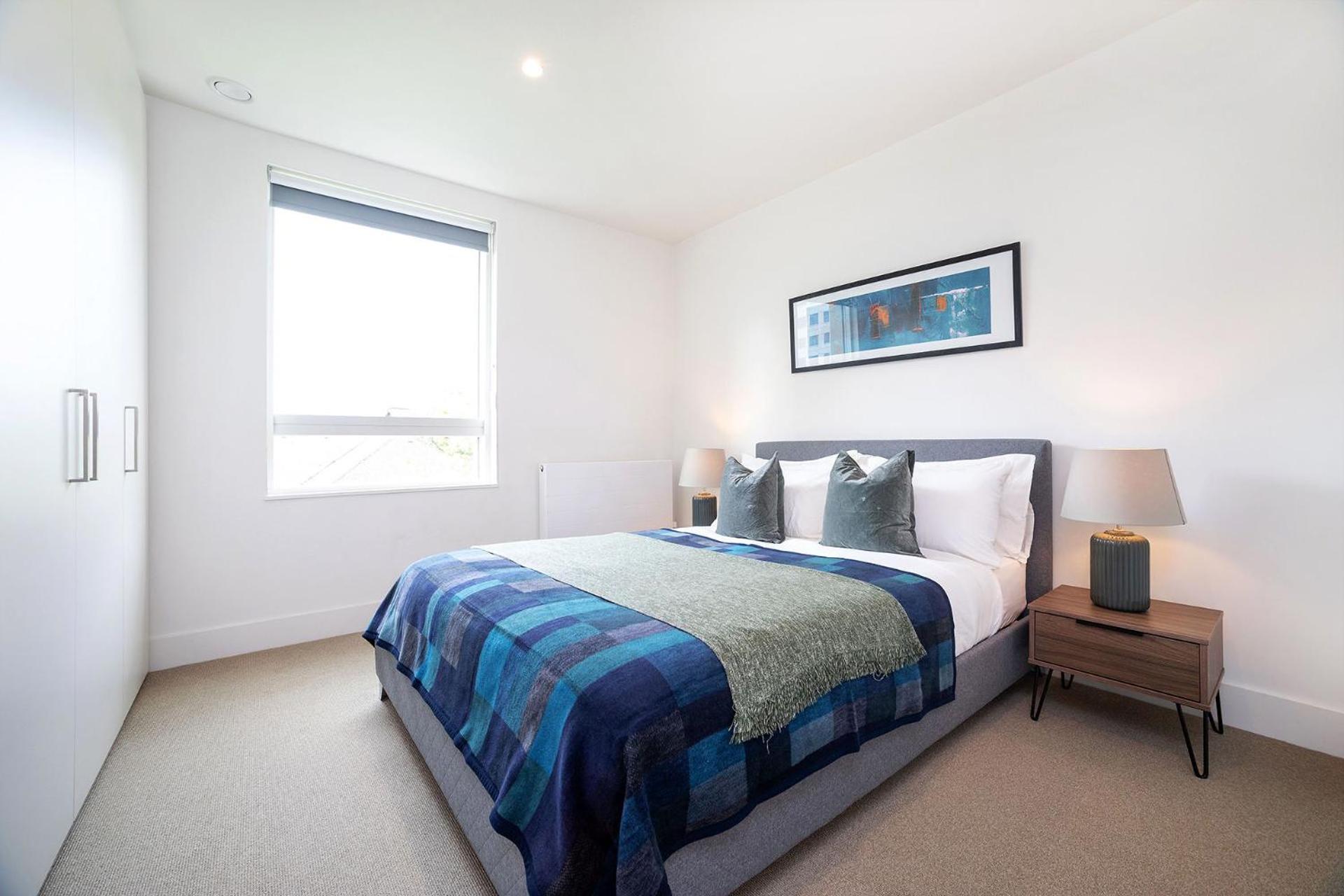 Modern, Stylish, Canalside Penthouse Next To Wembley Stadium! Apartment