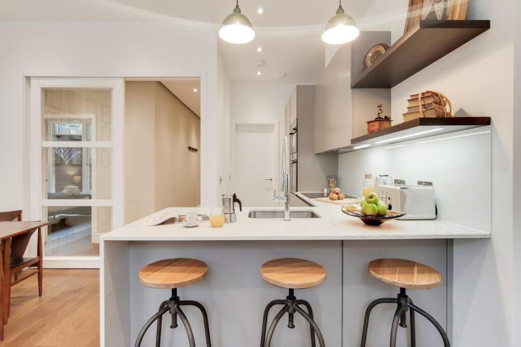 8 Borough - Modern & Elegant 2-bed, 2-bath * London