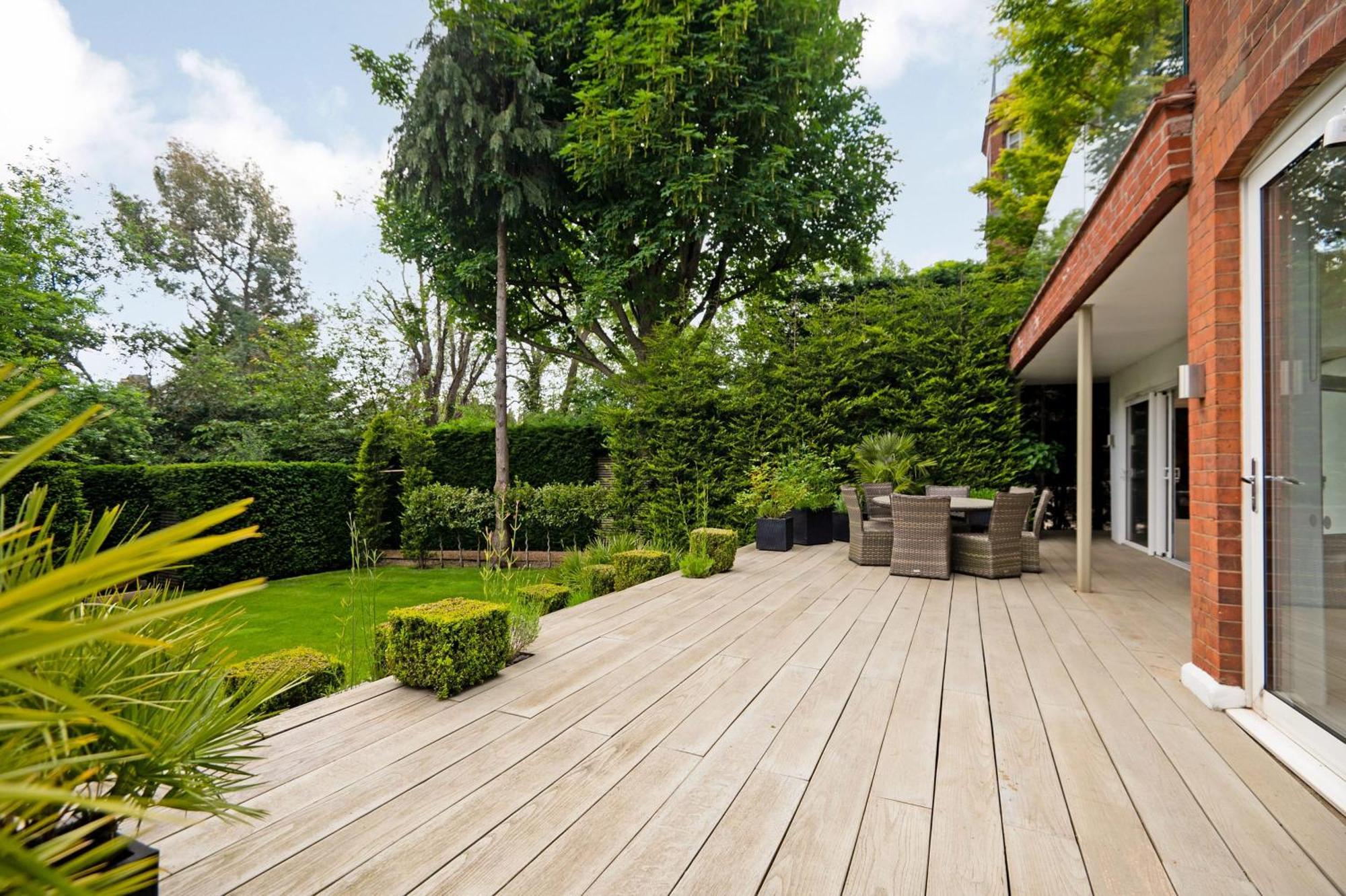 Lindfield Gardens Apartment