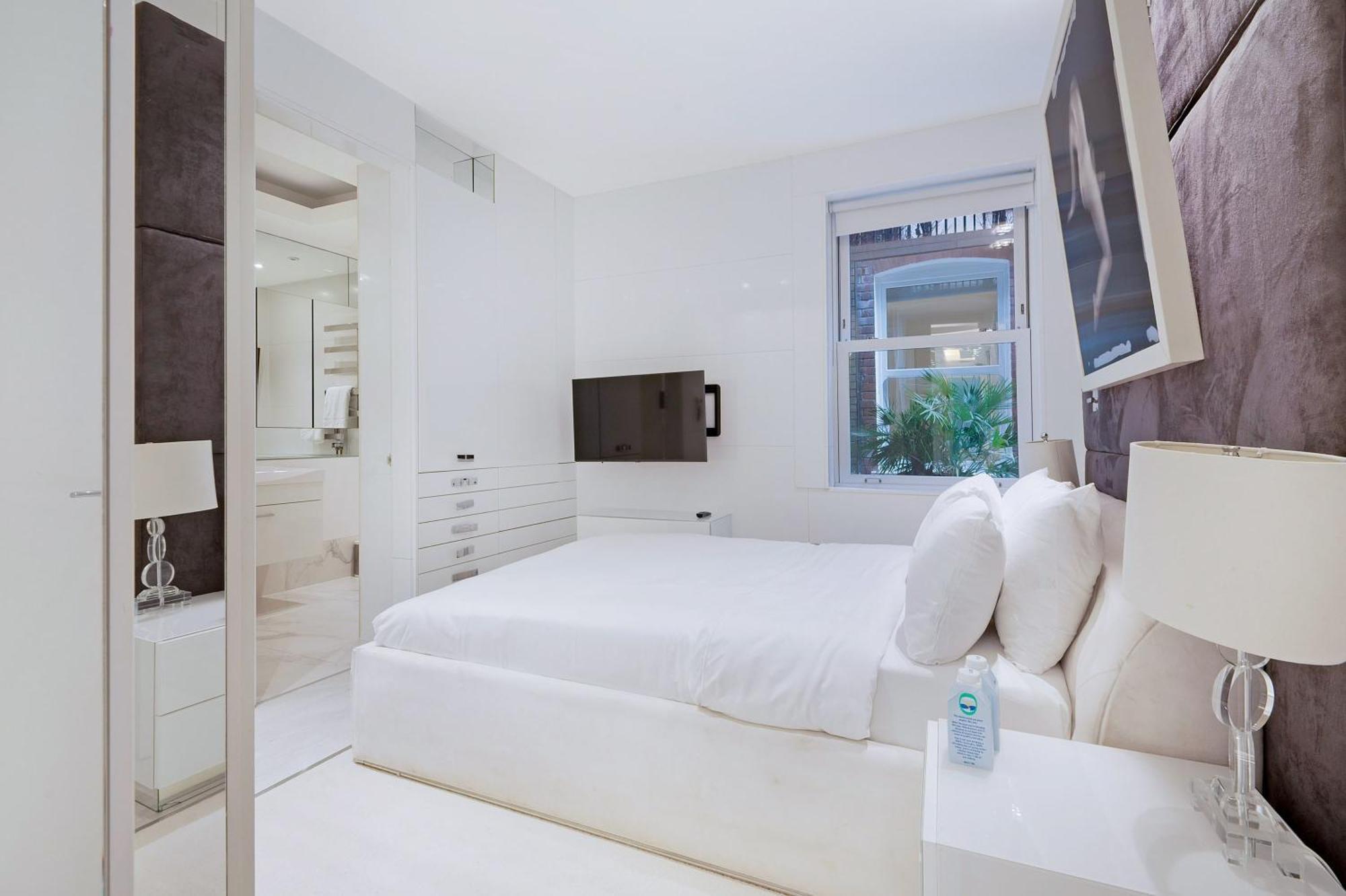 Apartment Lindfield Gardens