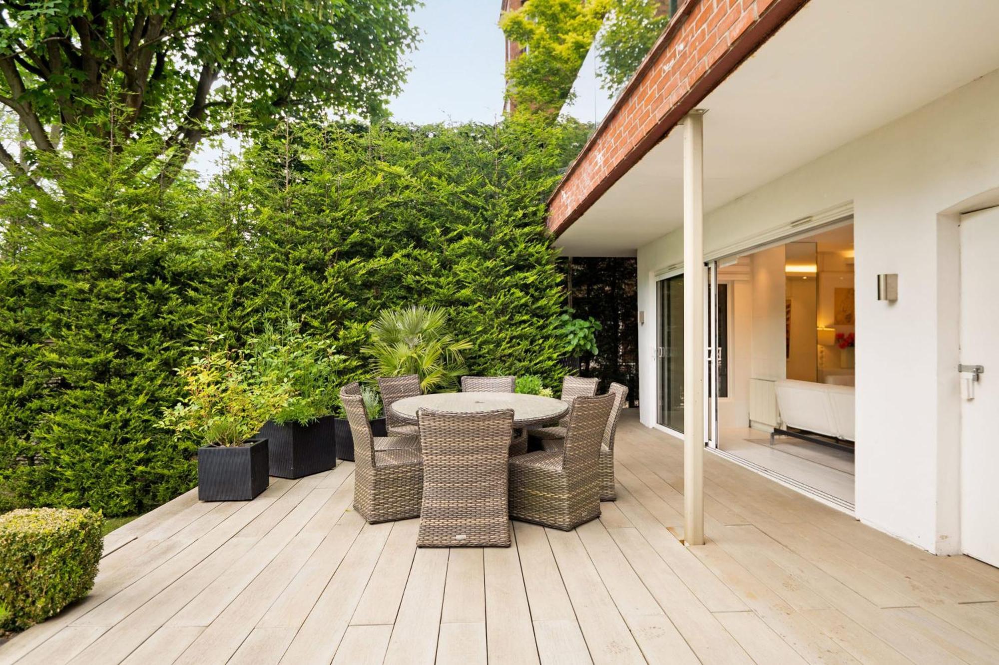 Apartment Lindfield Gardens London