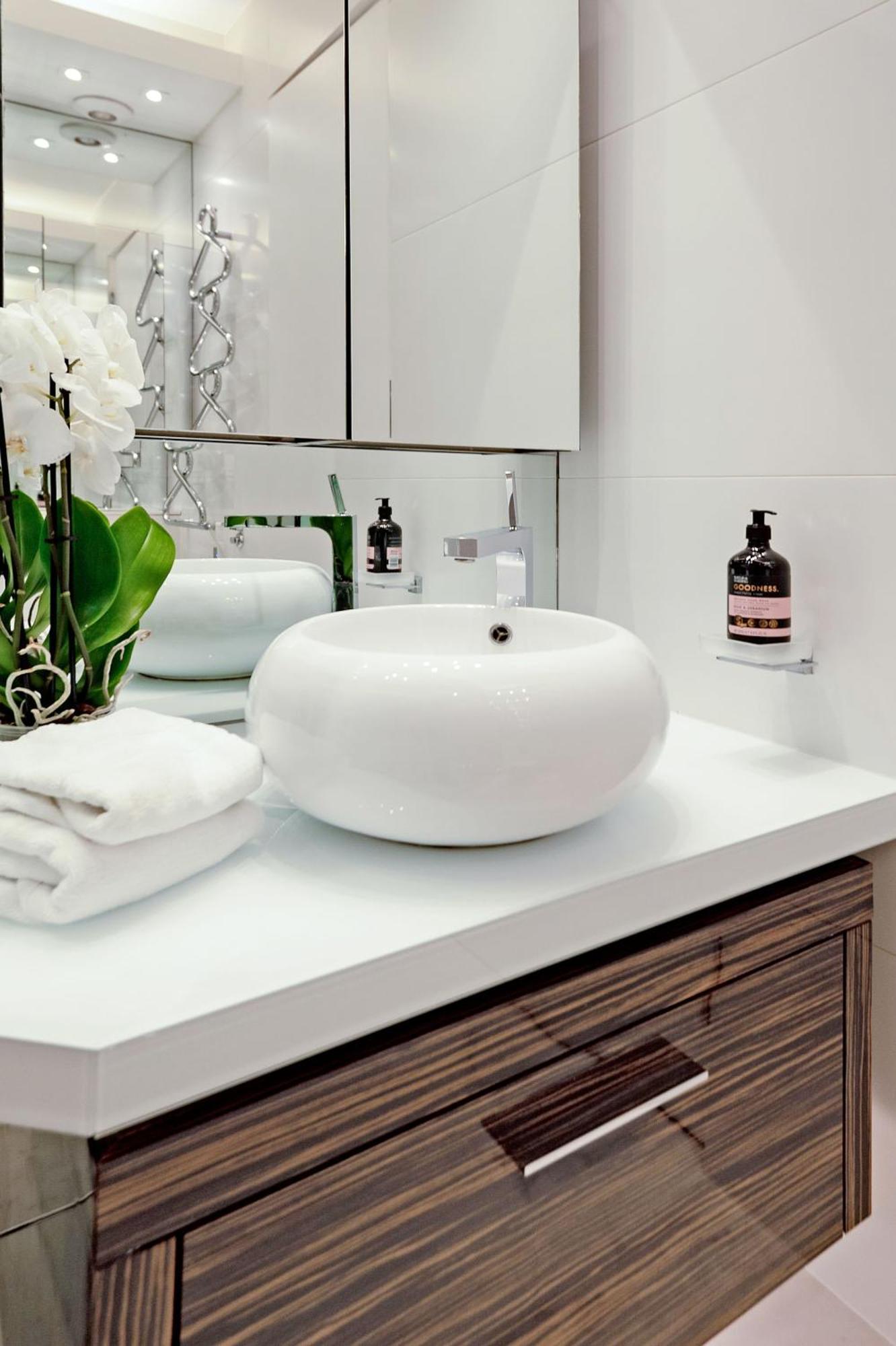 Lindfield Gardens Apartment *