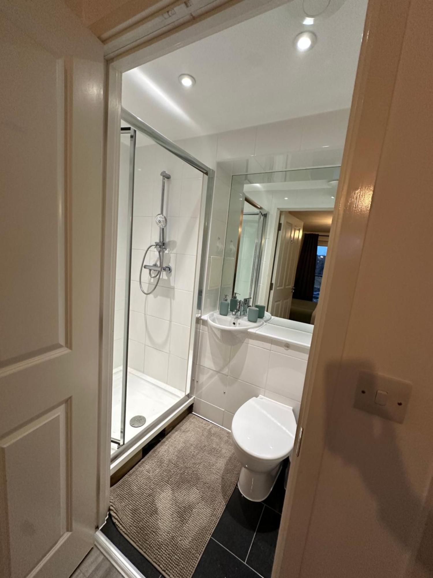 Lovely 2-bed In Apartment