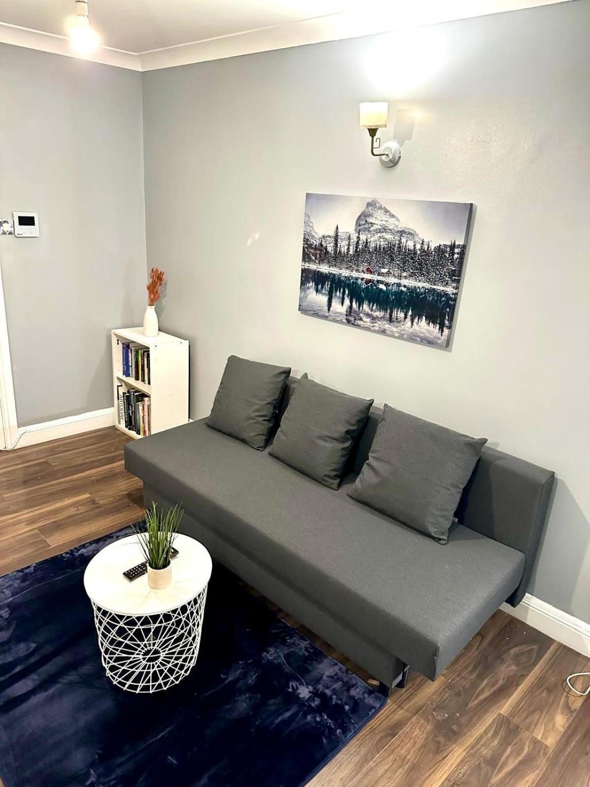 Cozy Corner Retreat * London