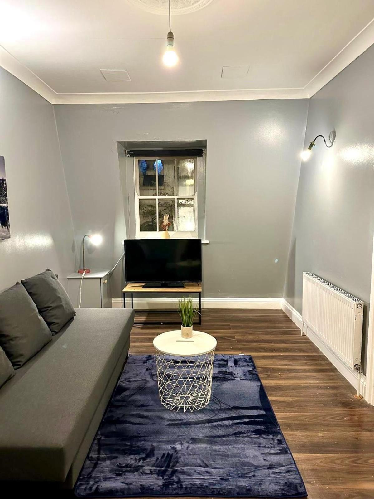 Cozy Corner Retreat Apartment London