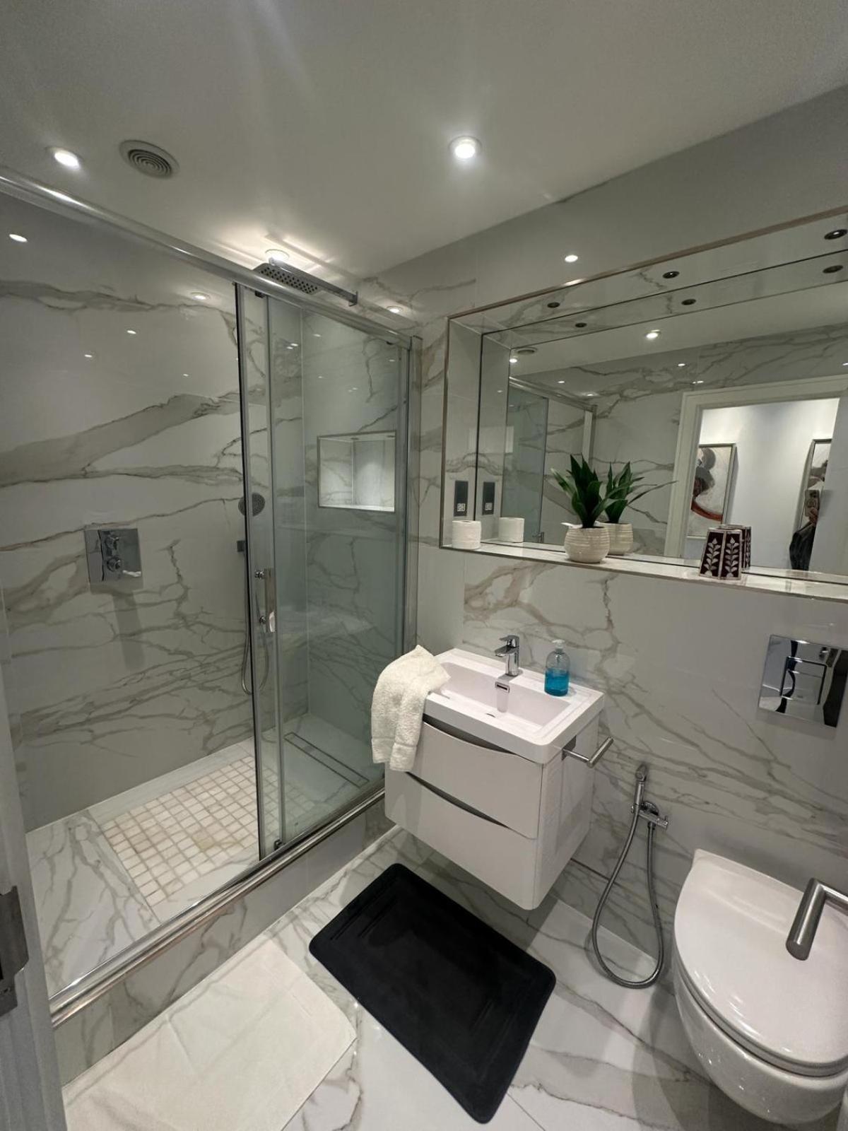Durrels House Apartment London