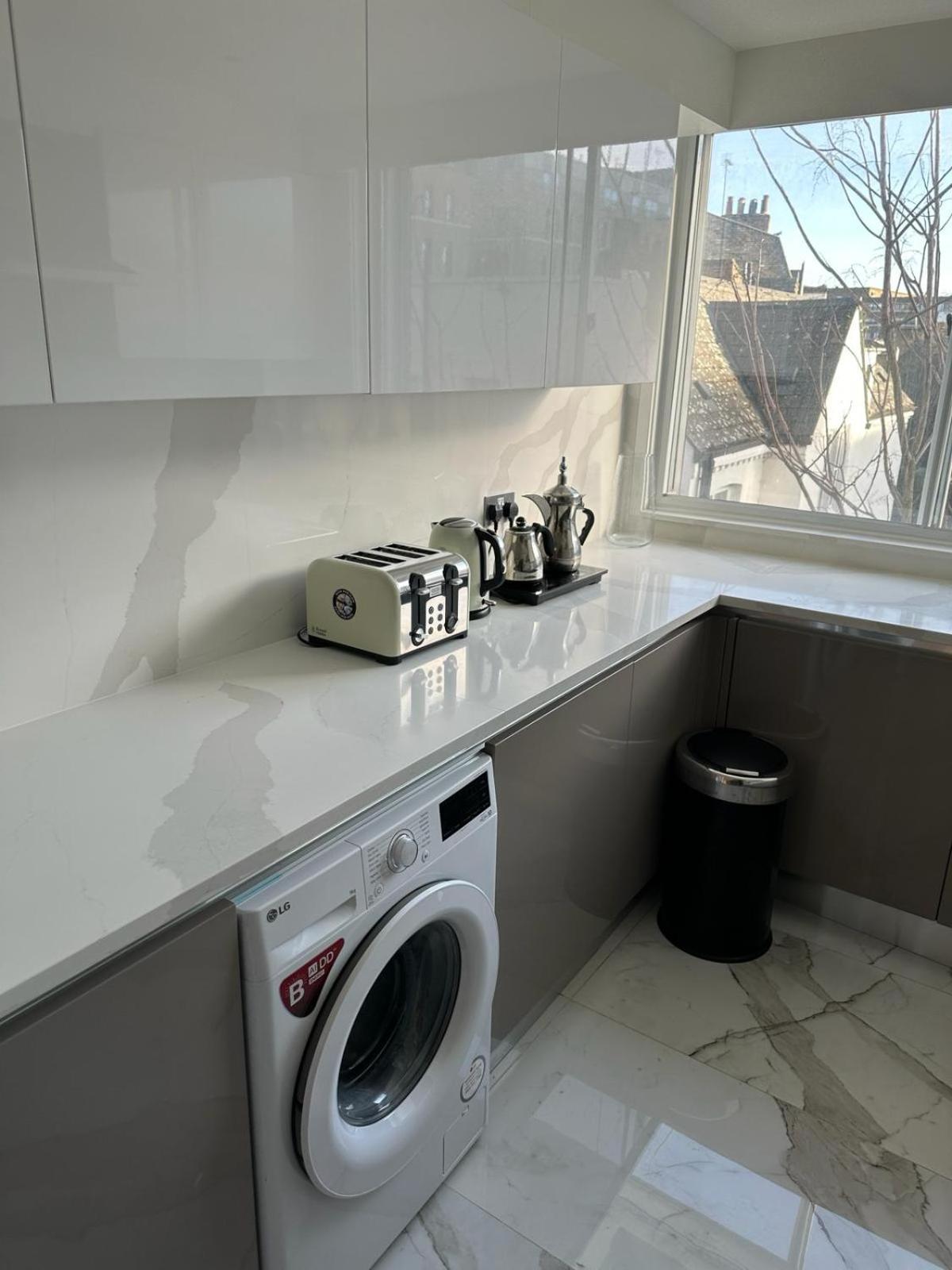 Apartment Durrels House London