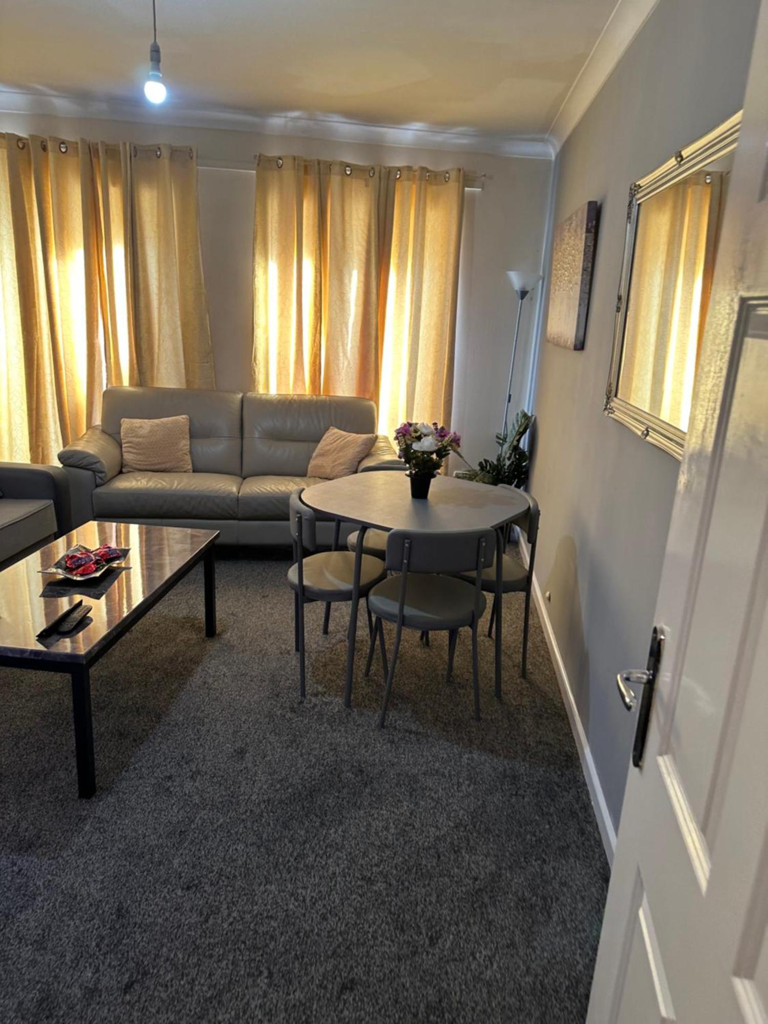 Great 2 Bed * London