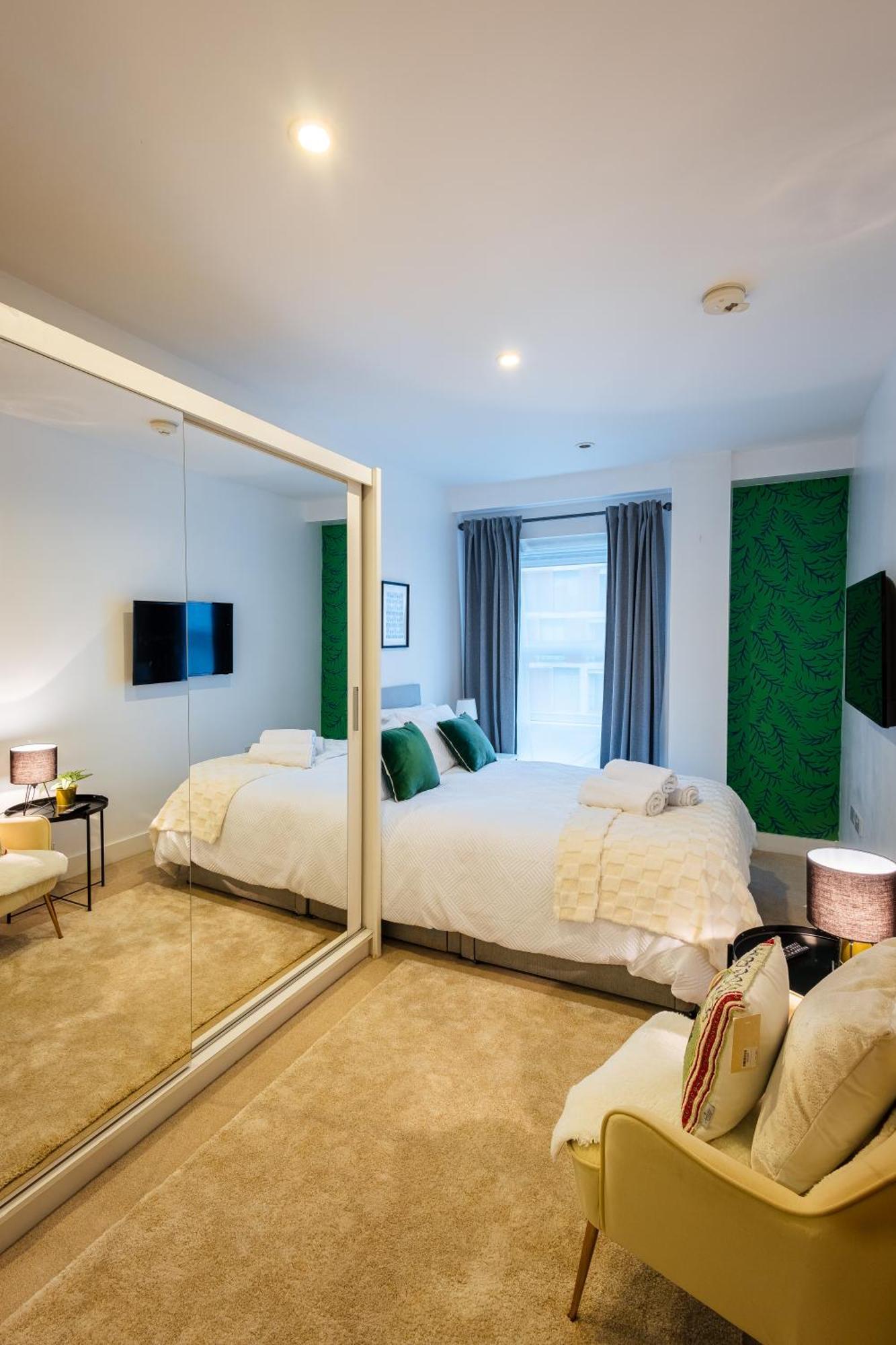 Lux To Eye Gasthof London