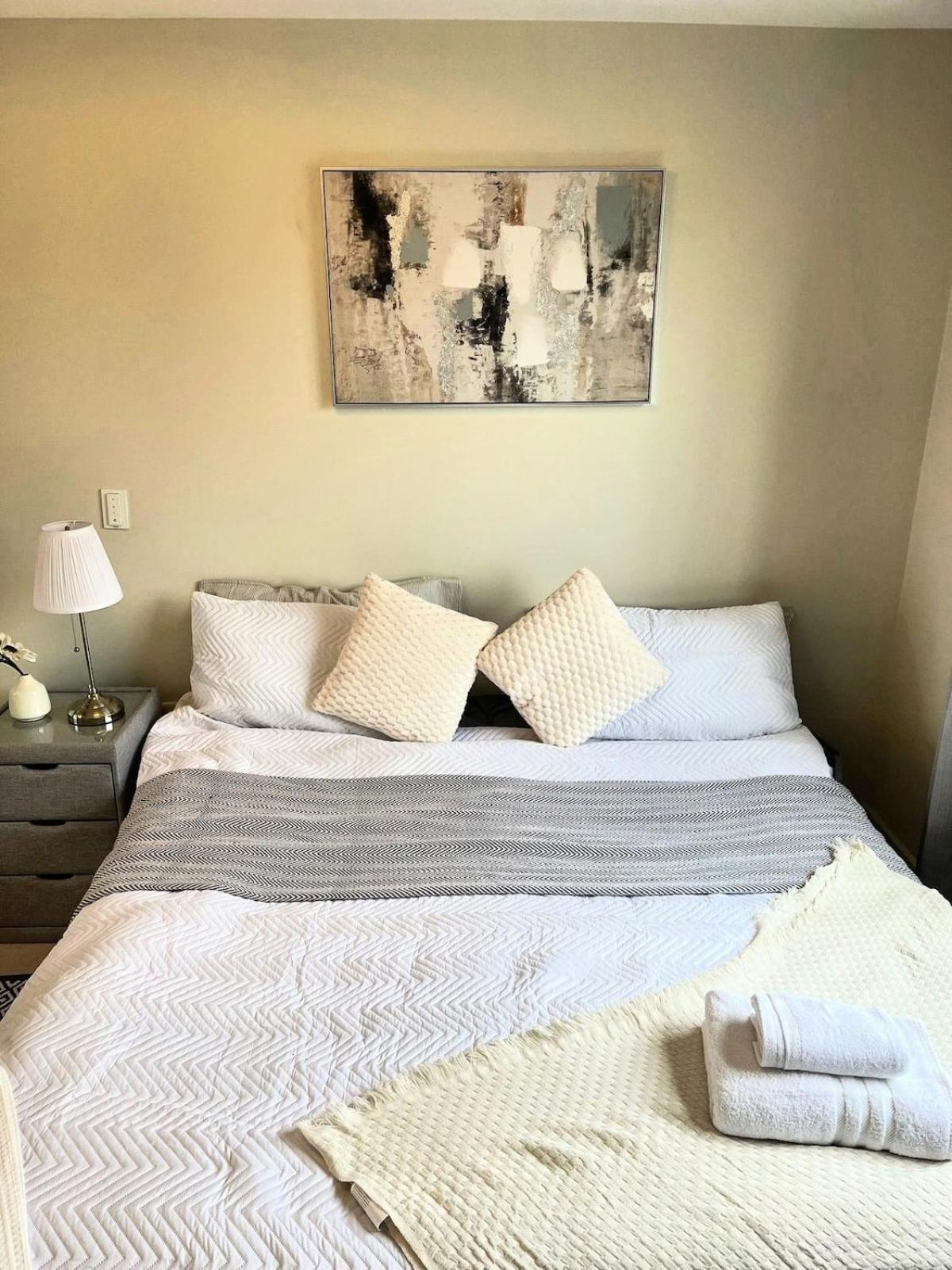 Stylish 1-bed Flat In Canary Wharf * London