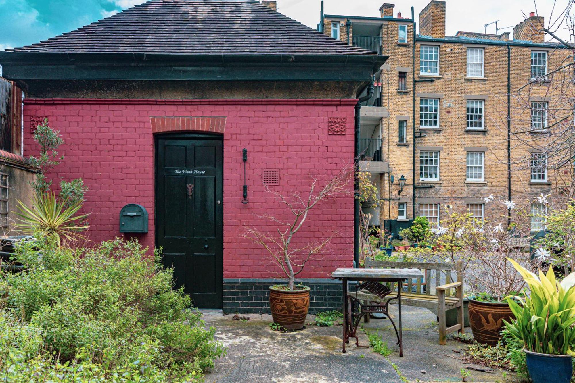 Apartment Historic Detached House With Private Courtyard London