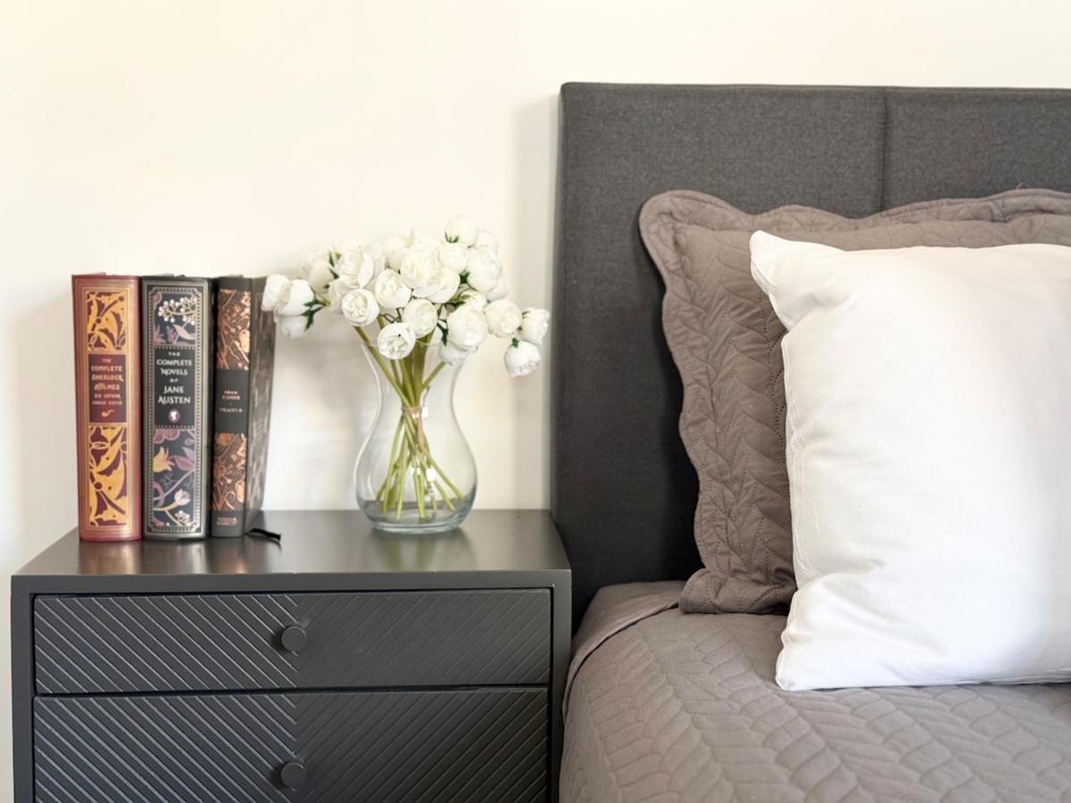 Flat In Old Street 6