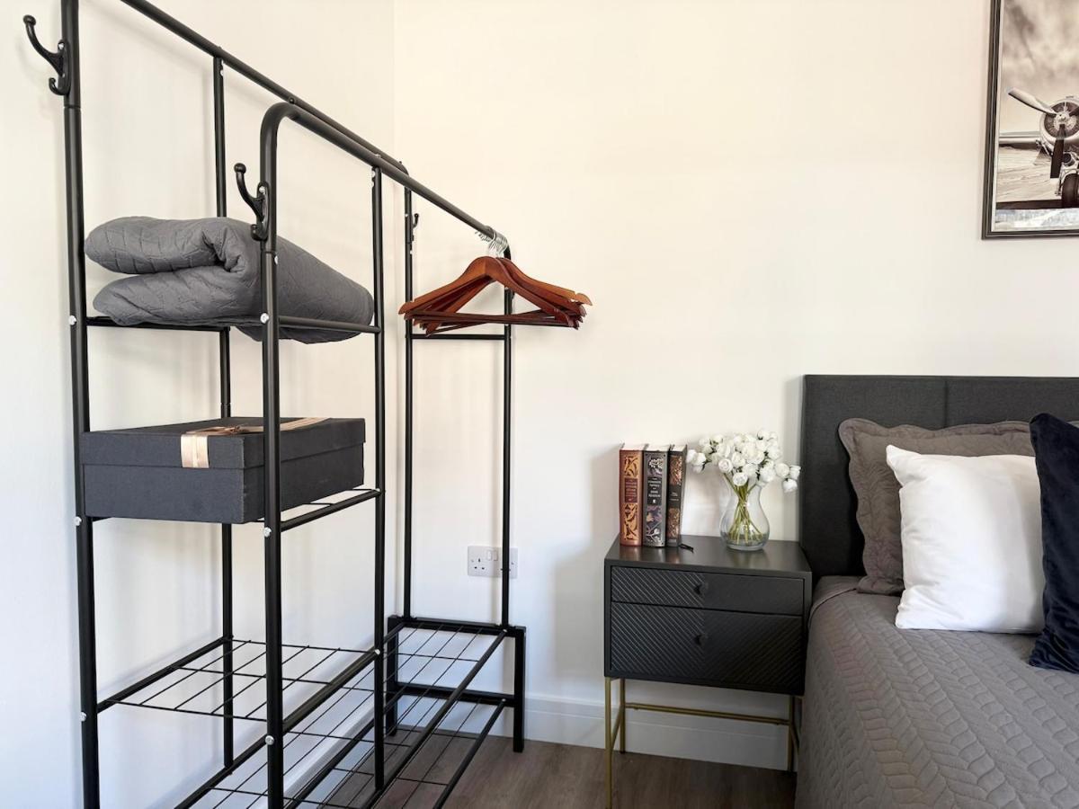 Flat In Old Street 6 Apartment *