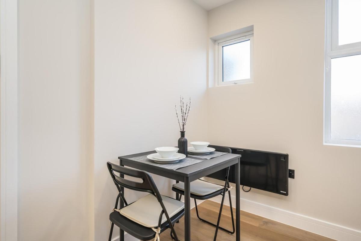 Royal Docks Cozy Flat B Apartment *