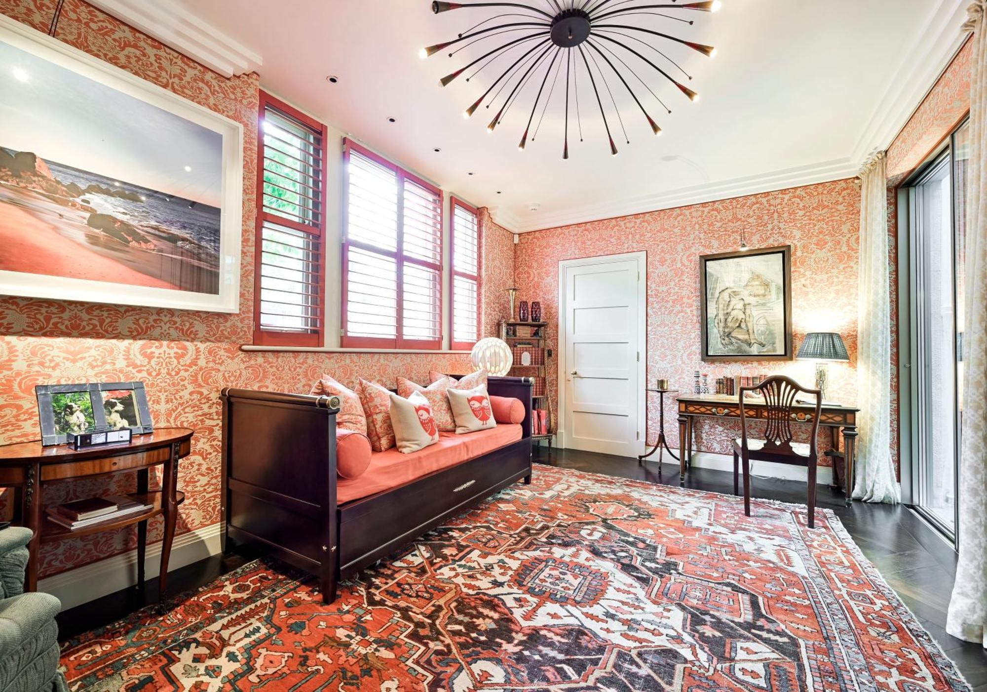 Phillimore Gardens Apartment London