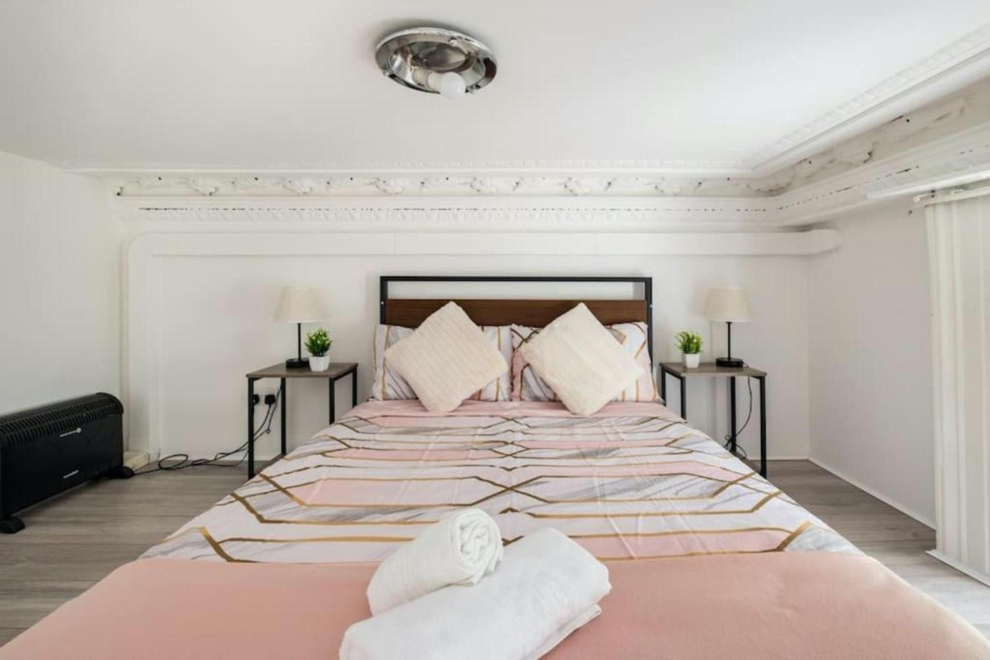 Notting Hill By Keyhol Holidays London