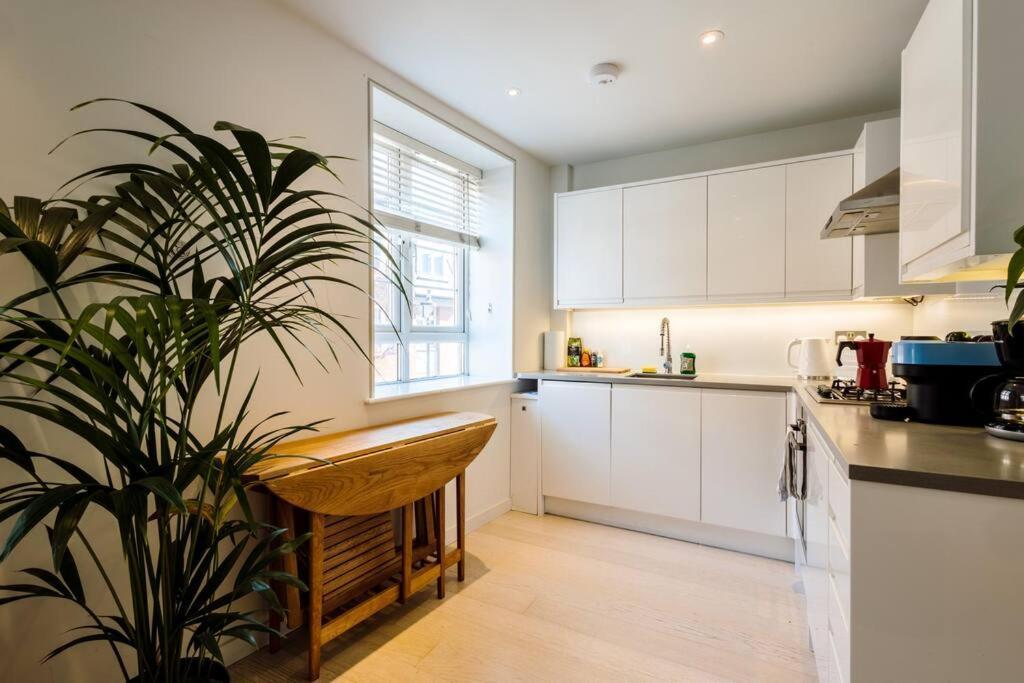 Cant Be Centrally Located Apartment London