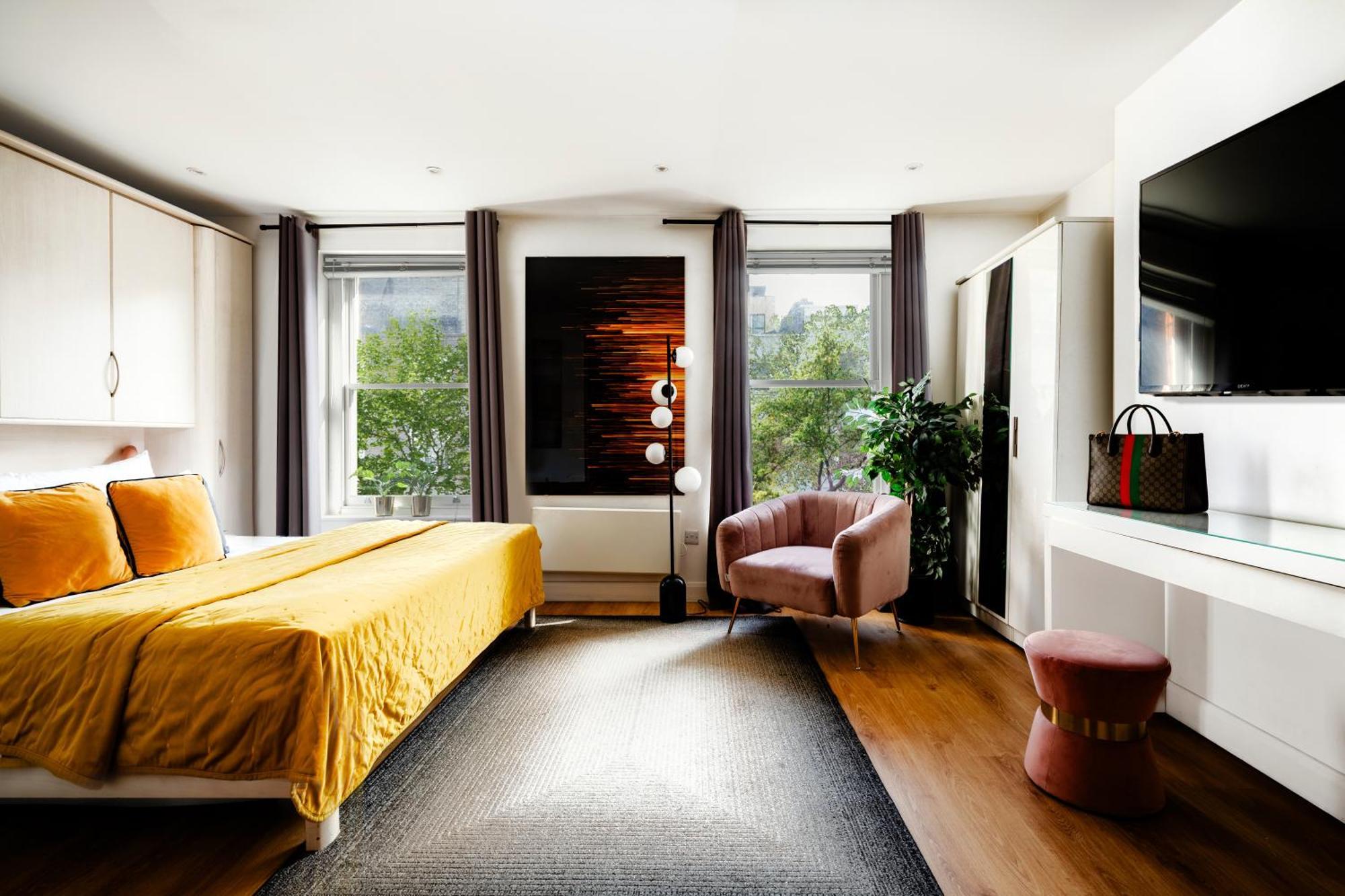 Architect's Sophisticated Private 3bed 3bath House Off Oxford St London