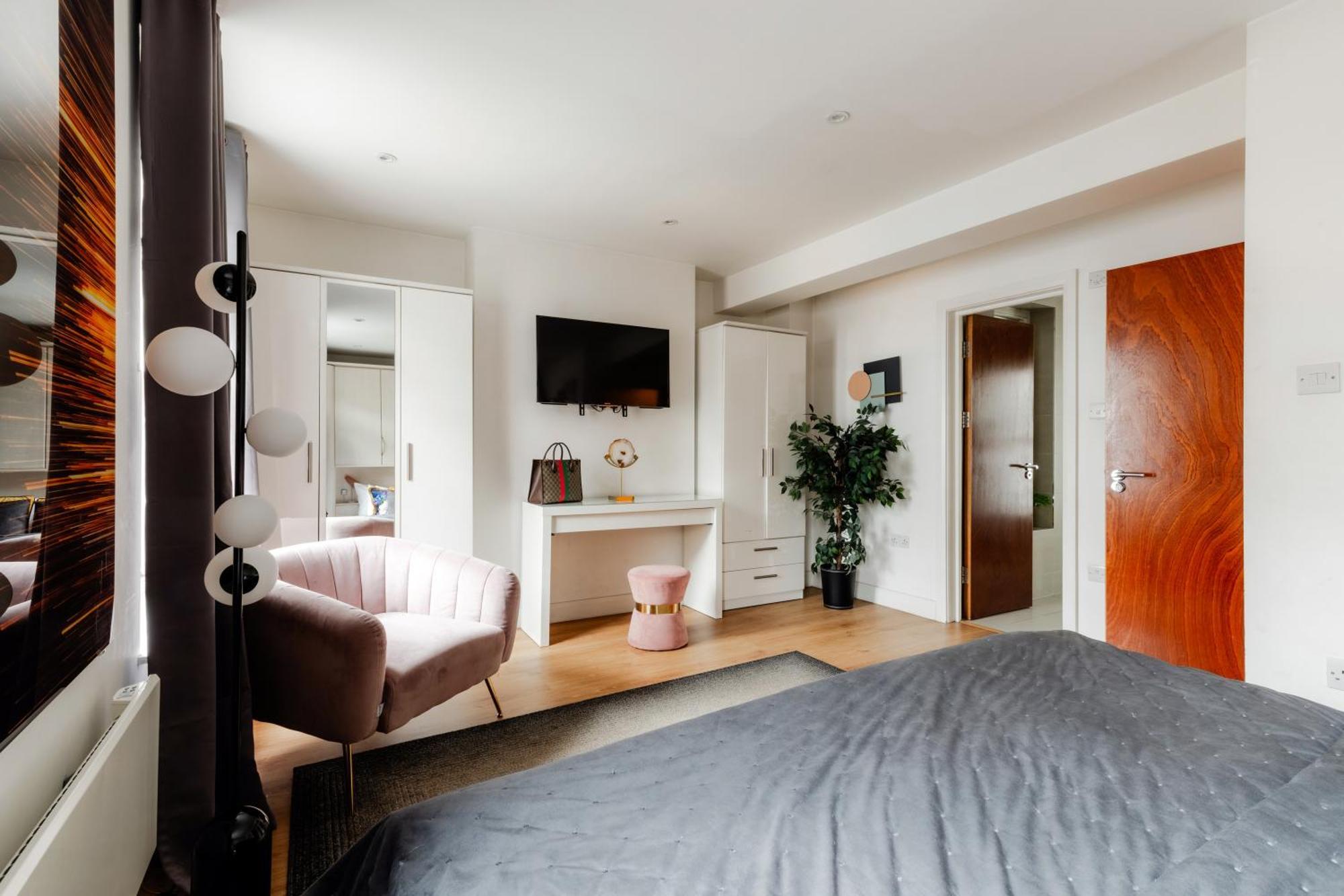 Apartment Architect's Sophisticated Private 3bed 3bath House Off Oxford St