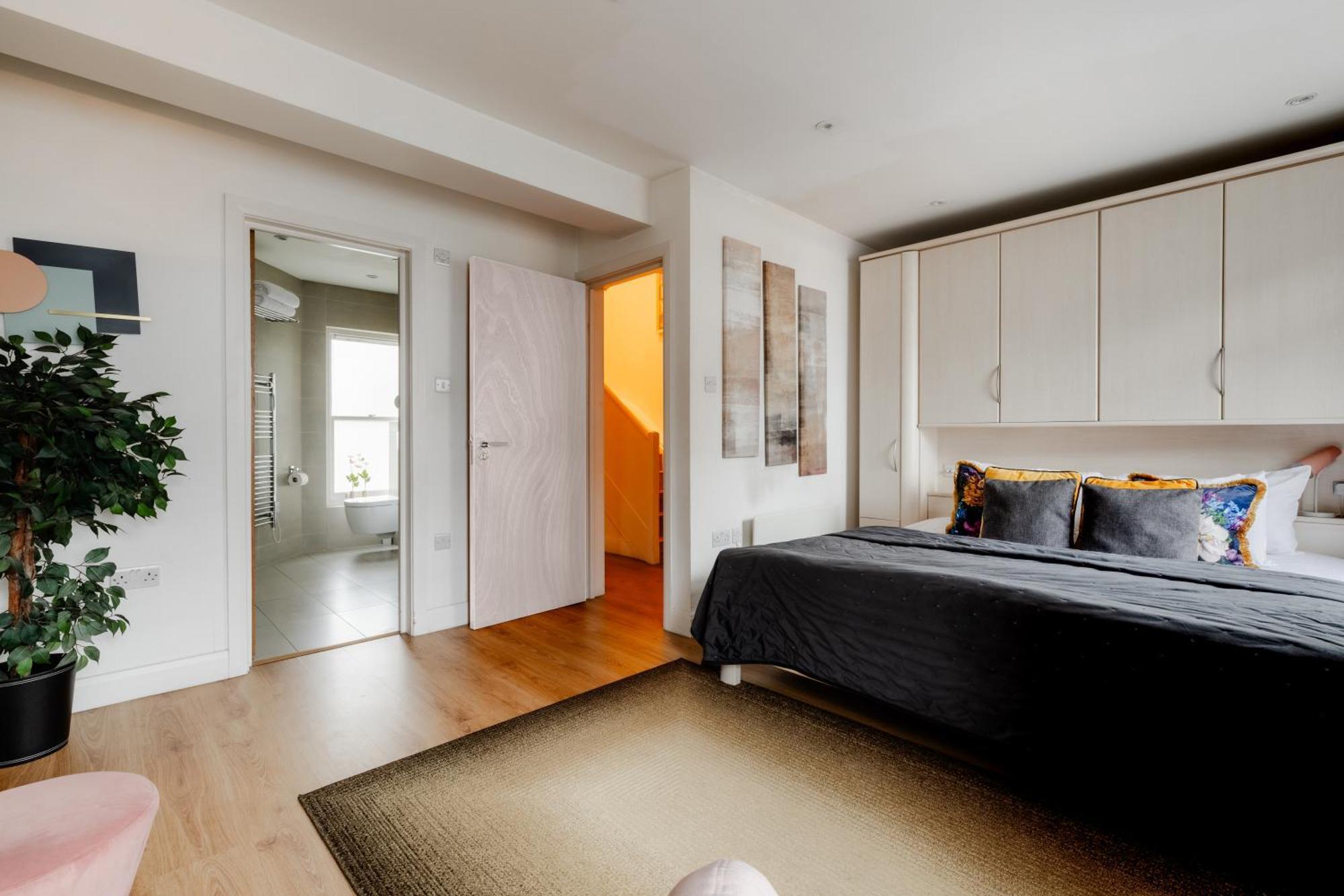 Apartment Architect's Sophisticated Private 3bed 3bath House Off Oxford St