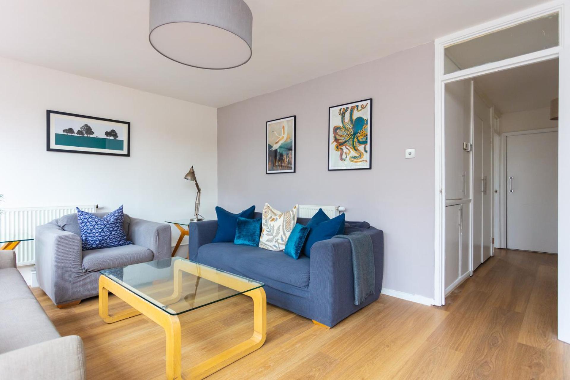 Apartment Spacious 3 Bedroom In Old Street *