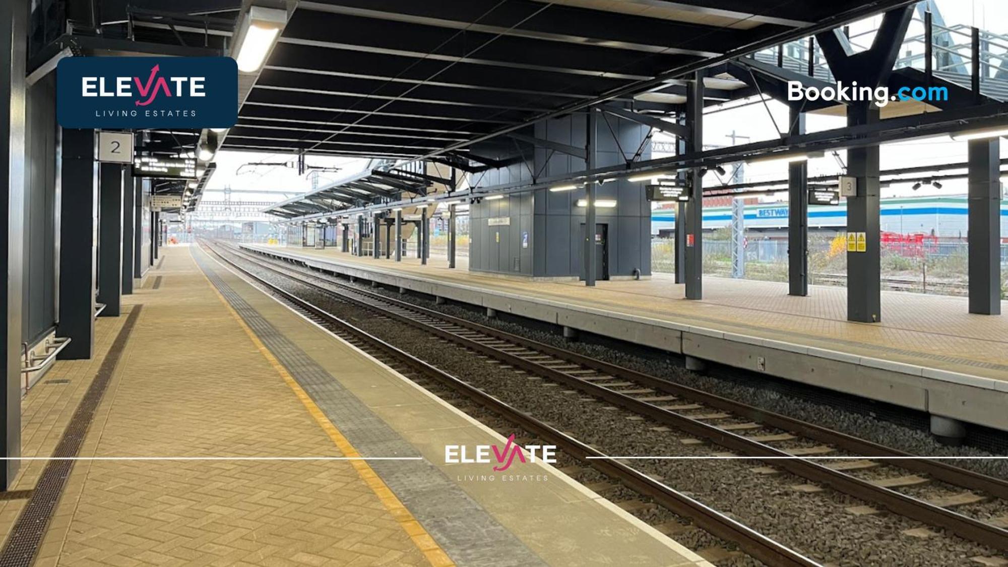 Last-minute Specials L Modern House L Wembley Stadium Location, Free Parking, 5 Min To Brent Cross West Station, Sleeps Up To 6 L Elevate Living Estates Short Lets Cricklewood & Brent Cross