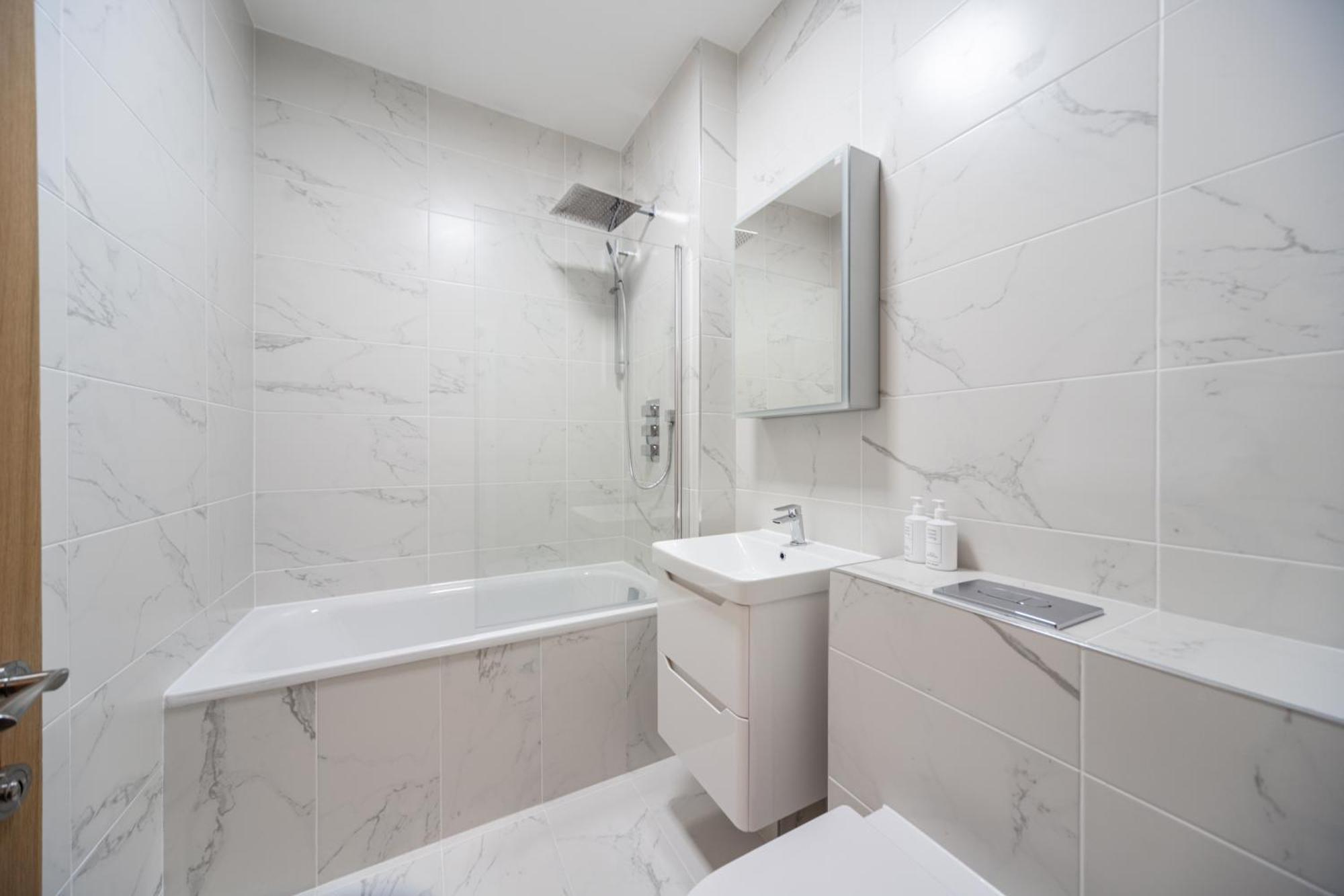 Stylish - Kensington Apartment London
