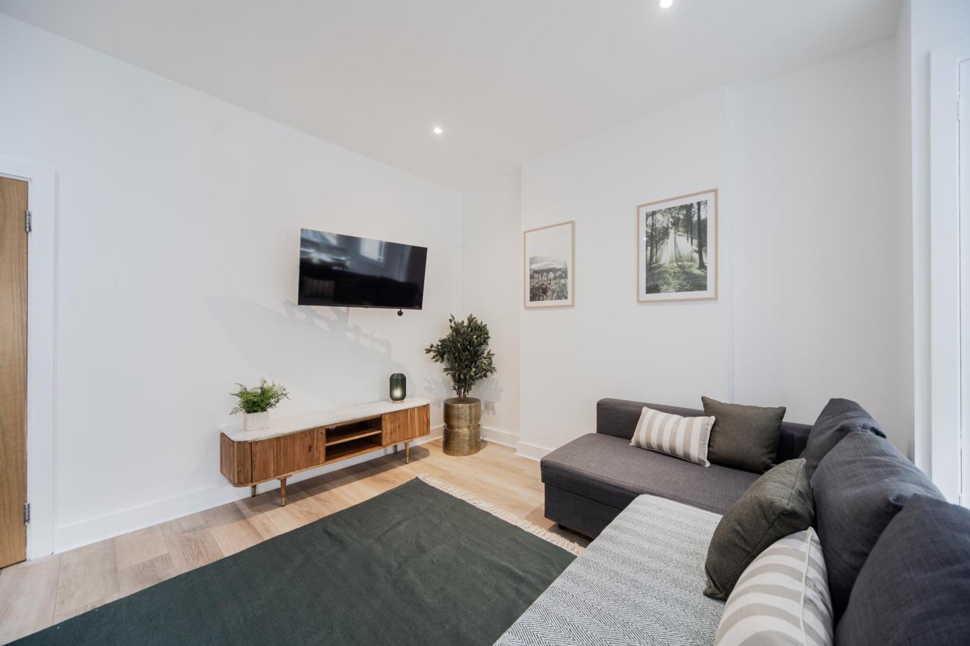 Stylish - Kensington Apartment