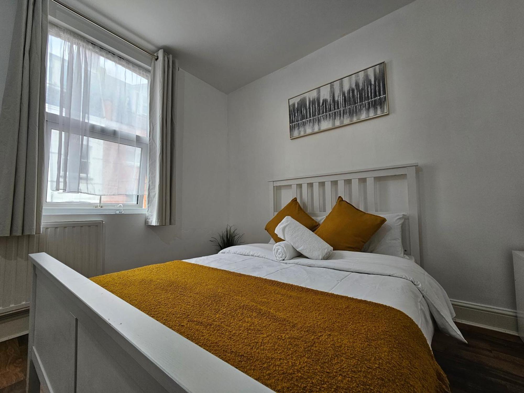 Aldgate London