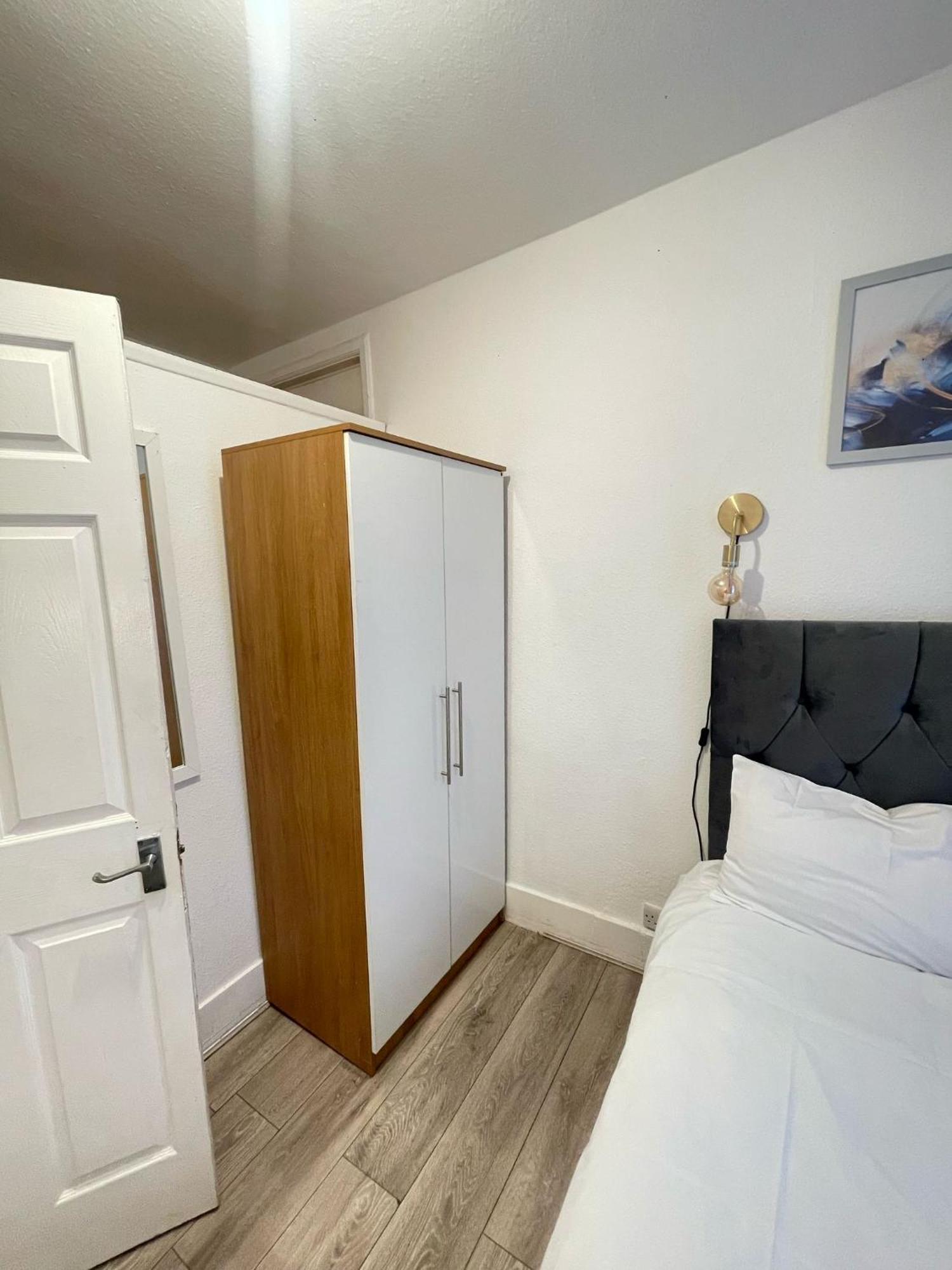 2 Bedroom Flat Ground Floor Appartement Londen