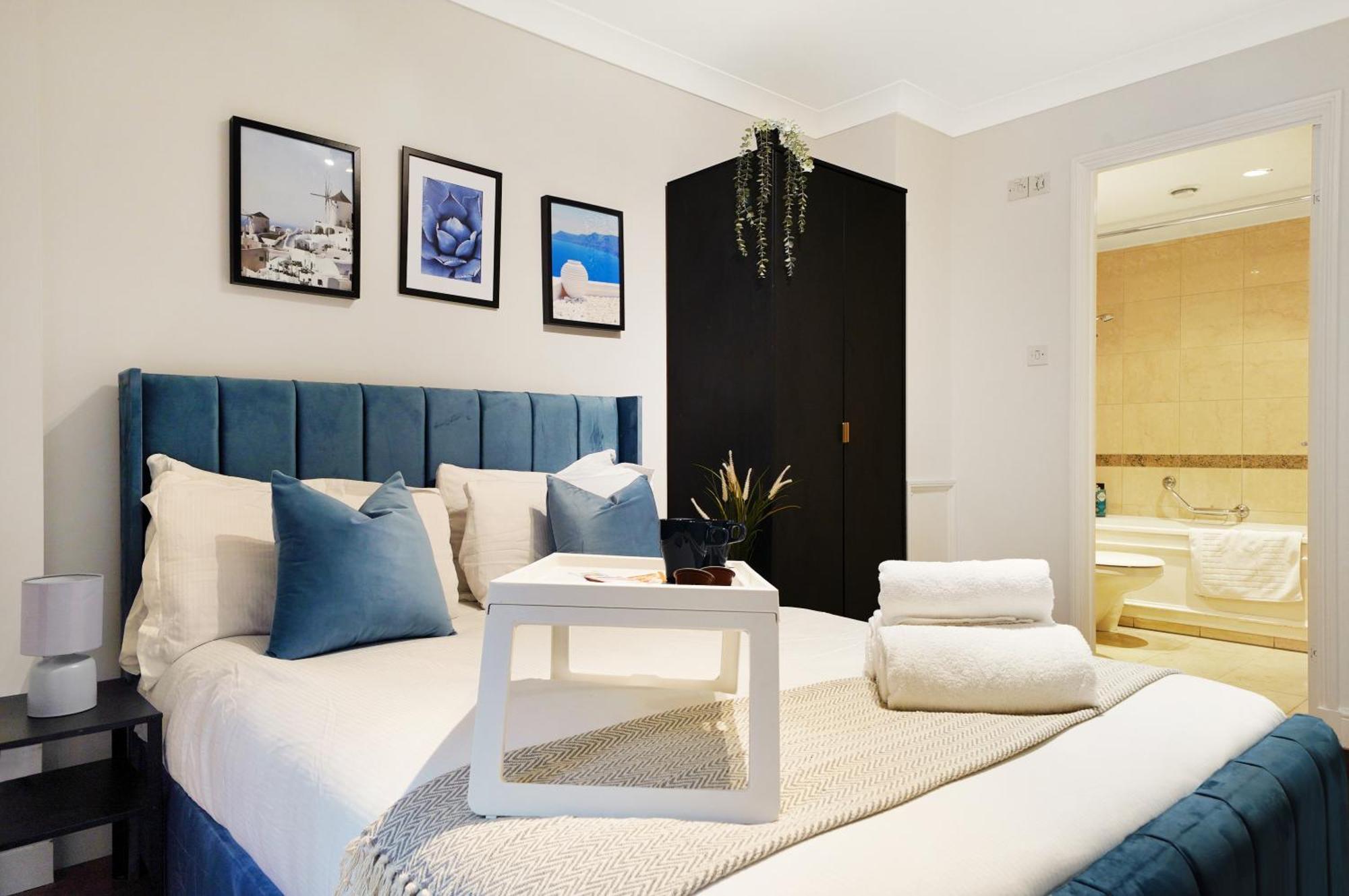 Apartment Luxury 3-bed With Private Garden En-suites & Underground Parking Prime Nw6 Location *