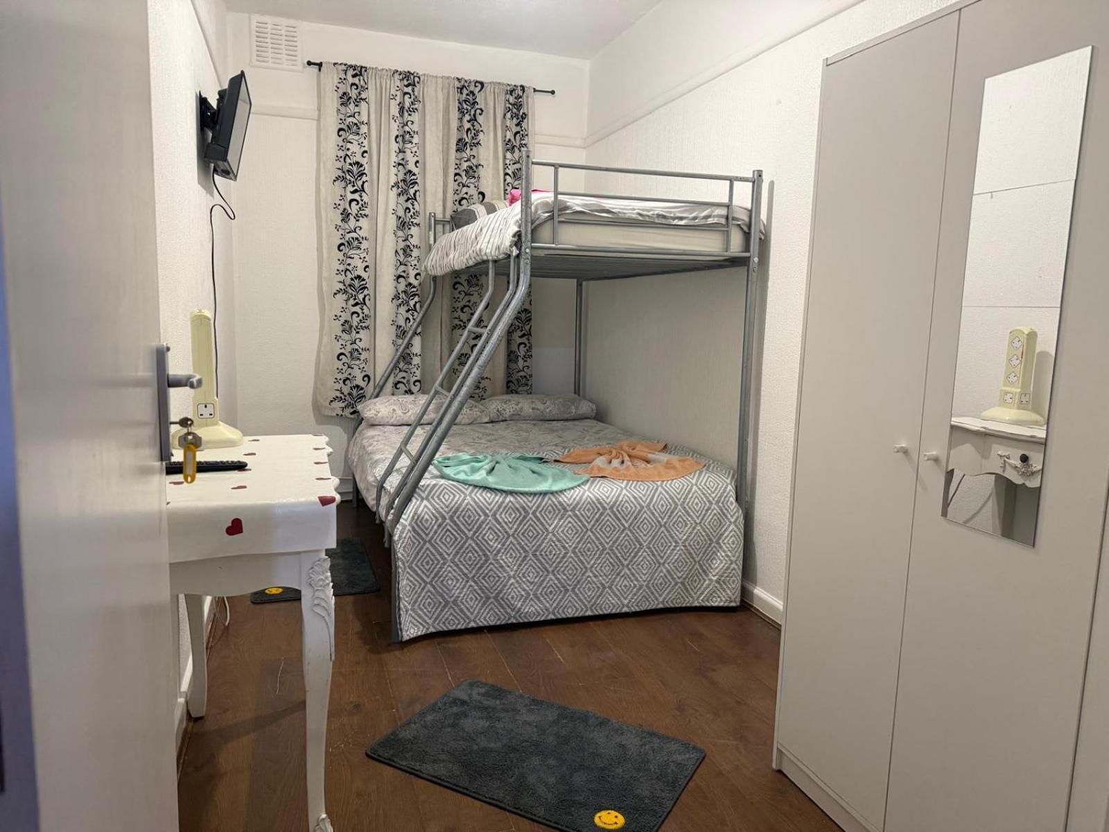 Homestay Britannia Stockwell - 13 Min To Oxford Circus London
