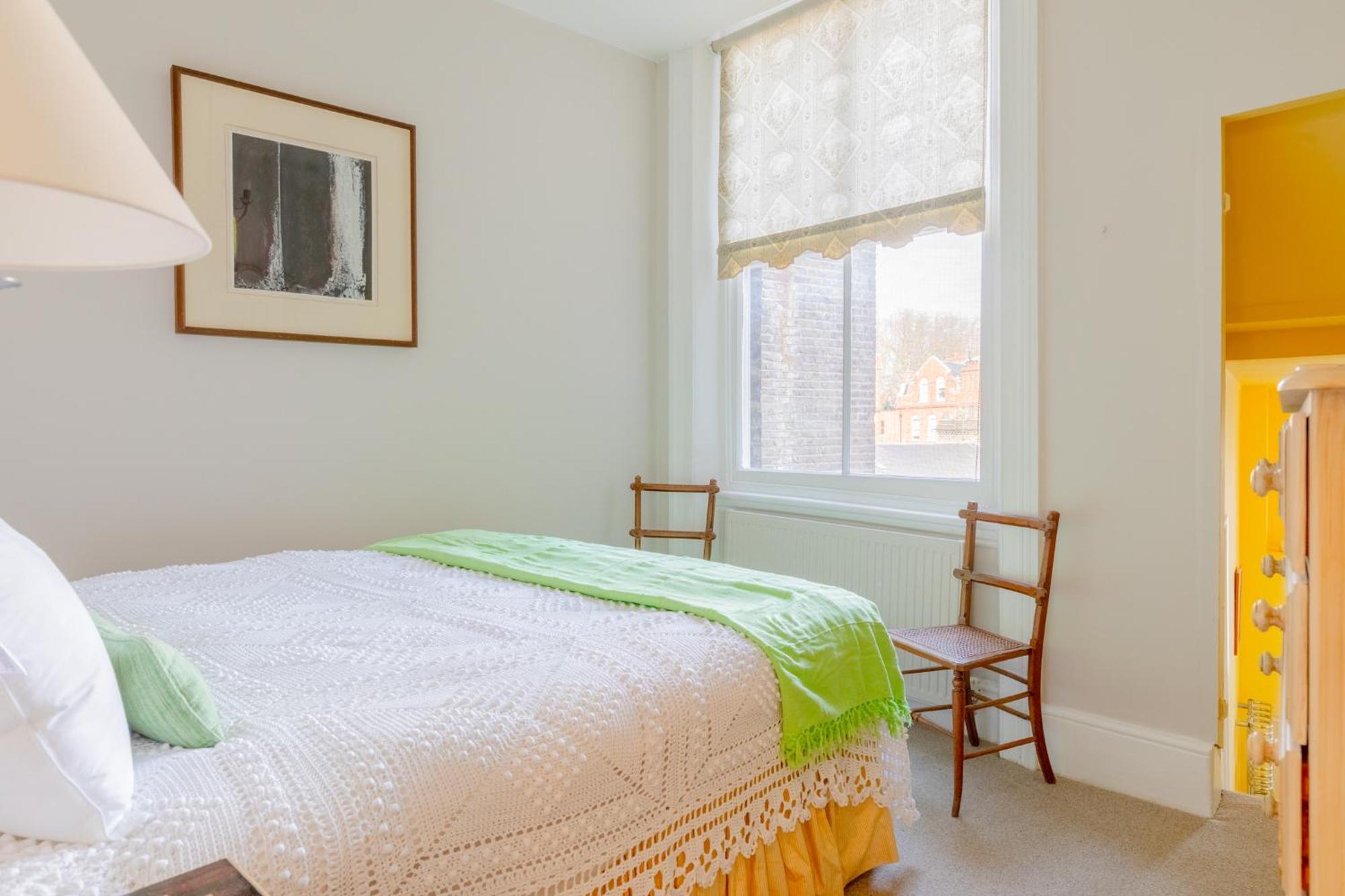 Vintage 1bd Flat 5 Mins From Earls Court Station *