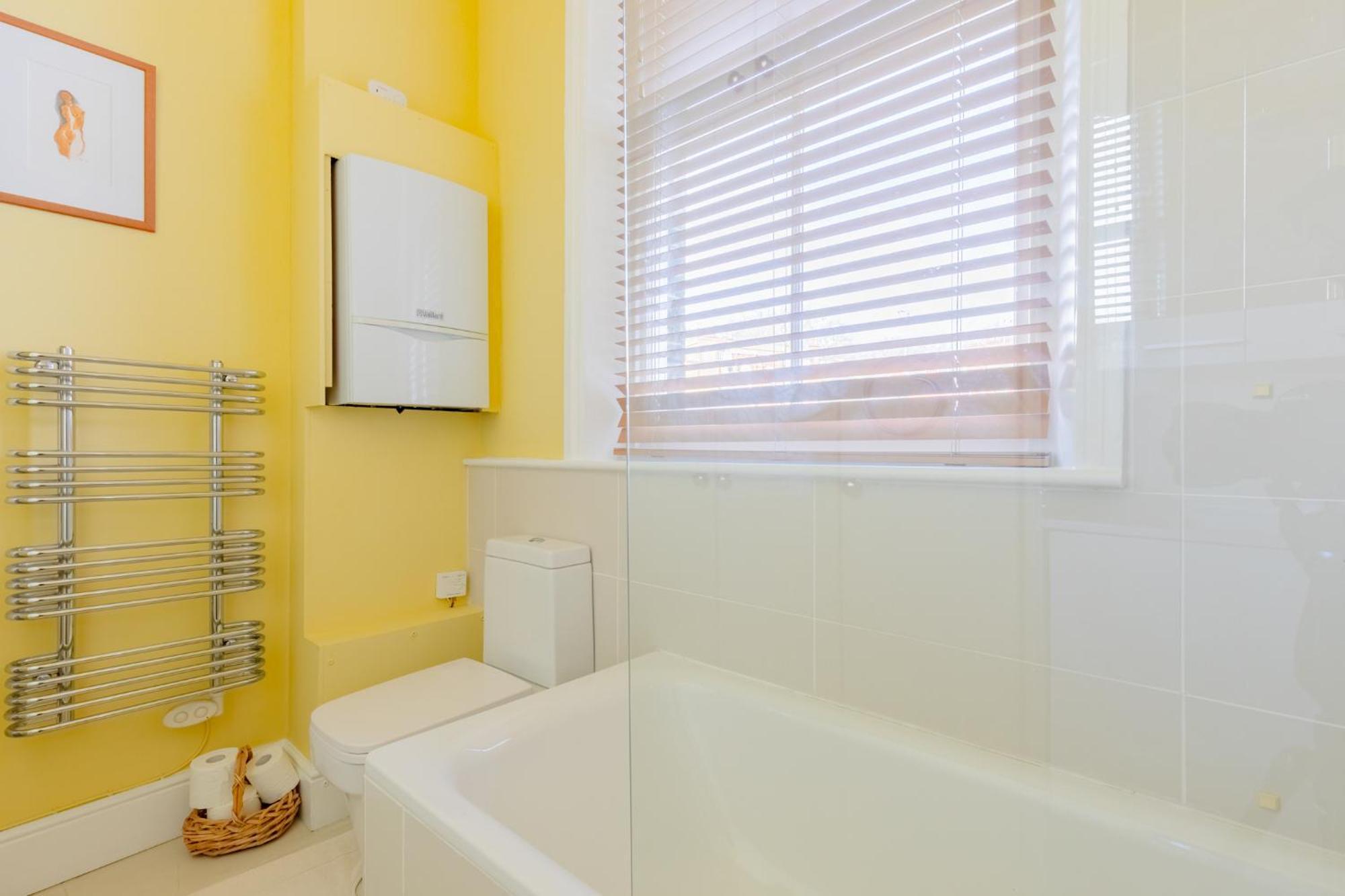 Vintage 1bd Flat 5 Mins From Earls Court Station London