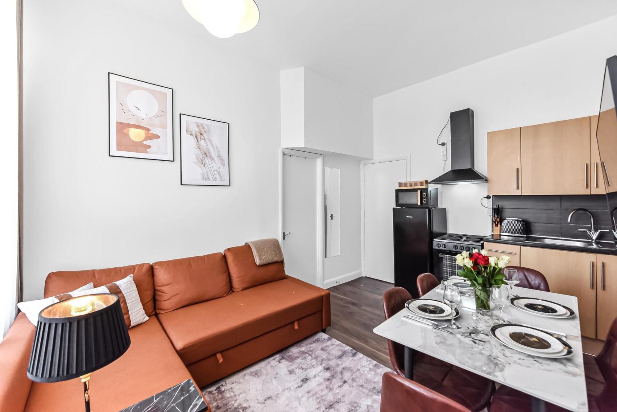 Prime Location In Camden 4 Mins To Kings Cross, 1 Mins To Euston London