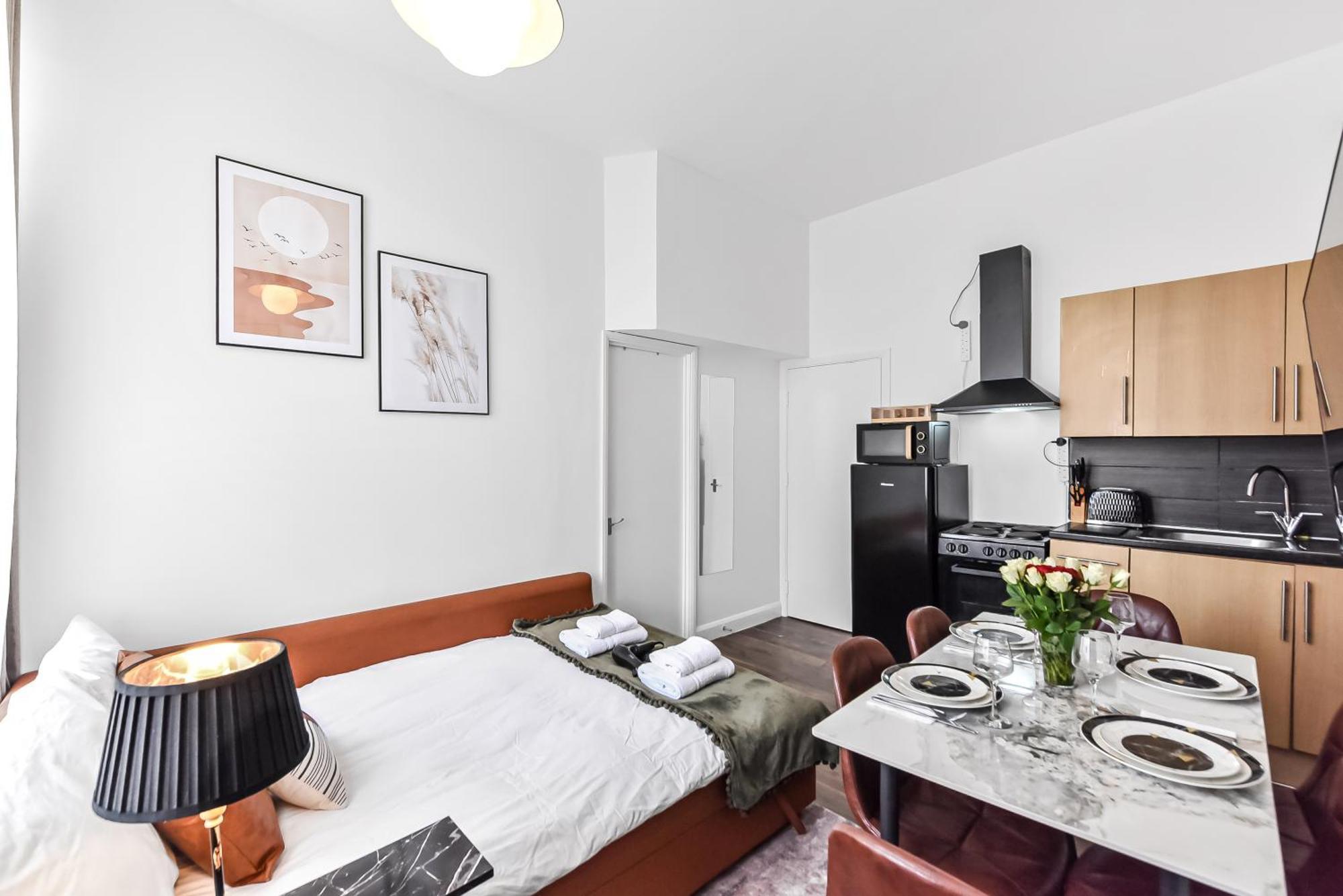 Prime Location In Camden 4 Mins To Kings Cross, 1 Mins To Euston * London
