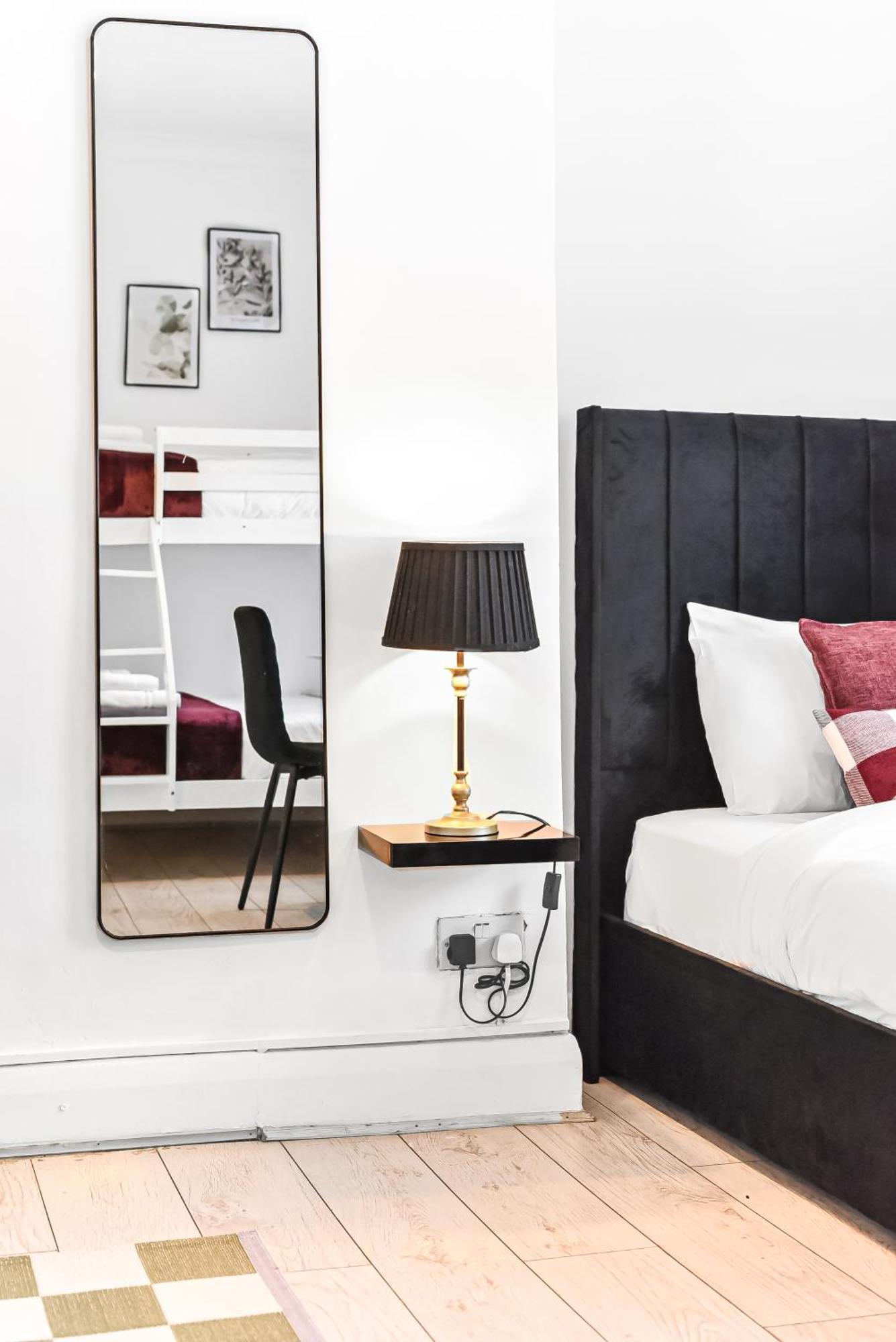 Apartment Lovely In Mornington Crescent Station