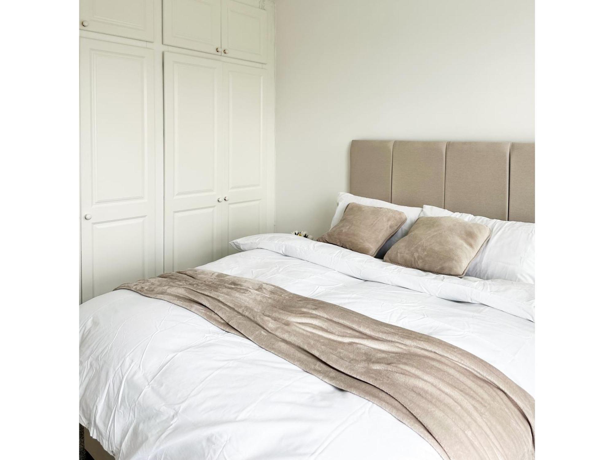 Leilighet Riverside Modern One Bedroom *