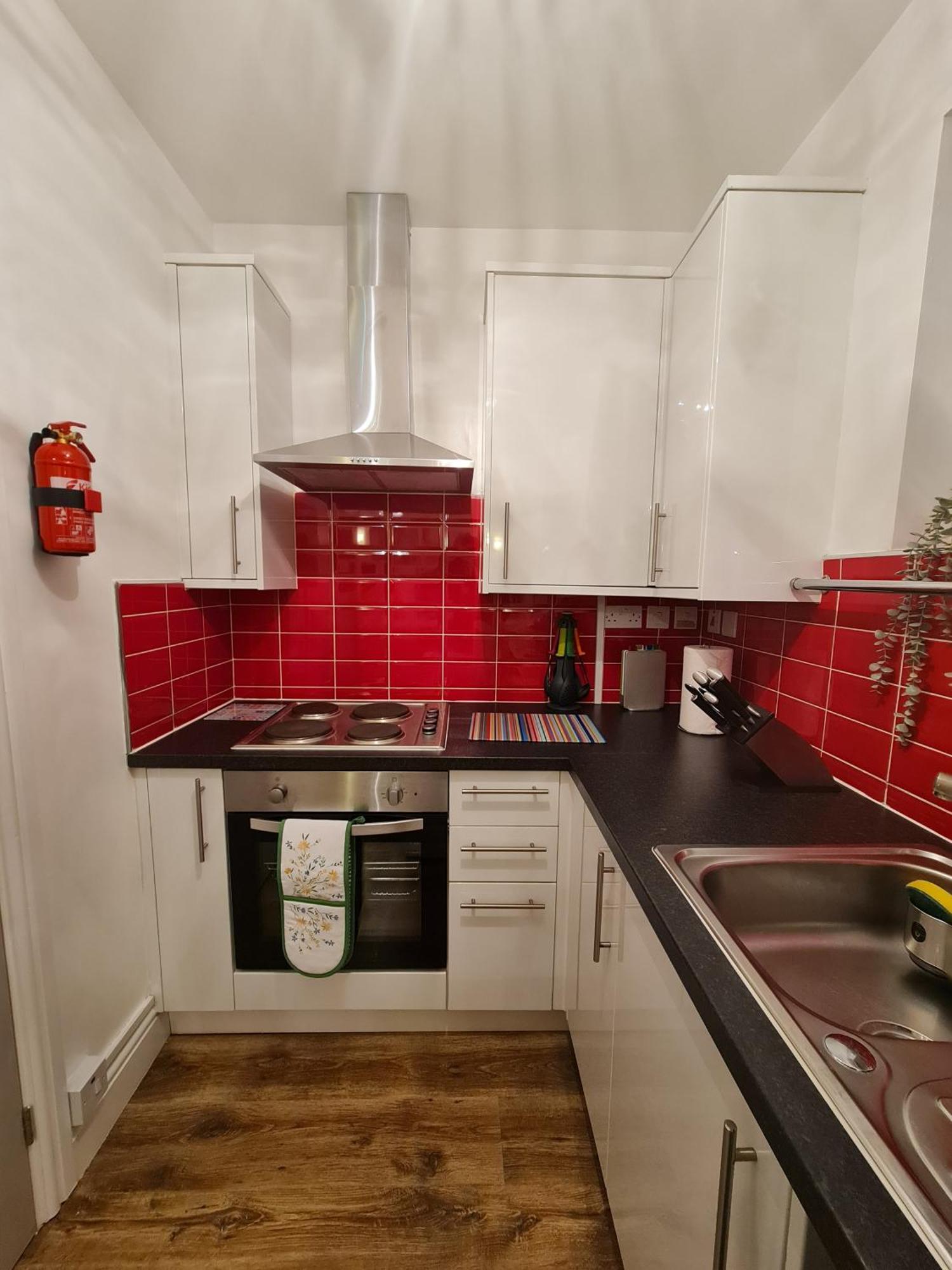 St 5 - Quiet Flat - 11 Mins Walk To Tube Apartment London