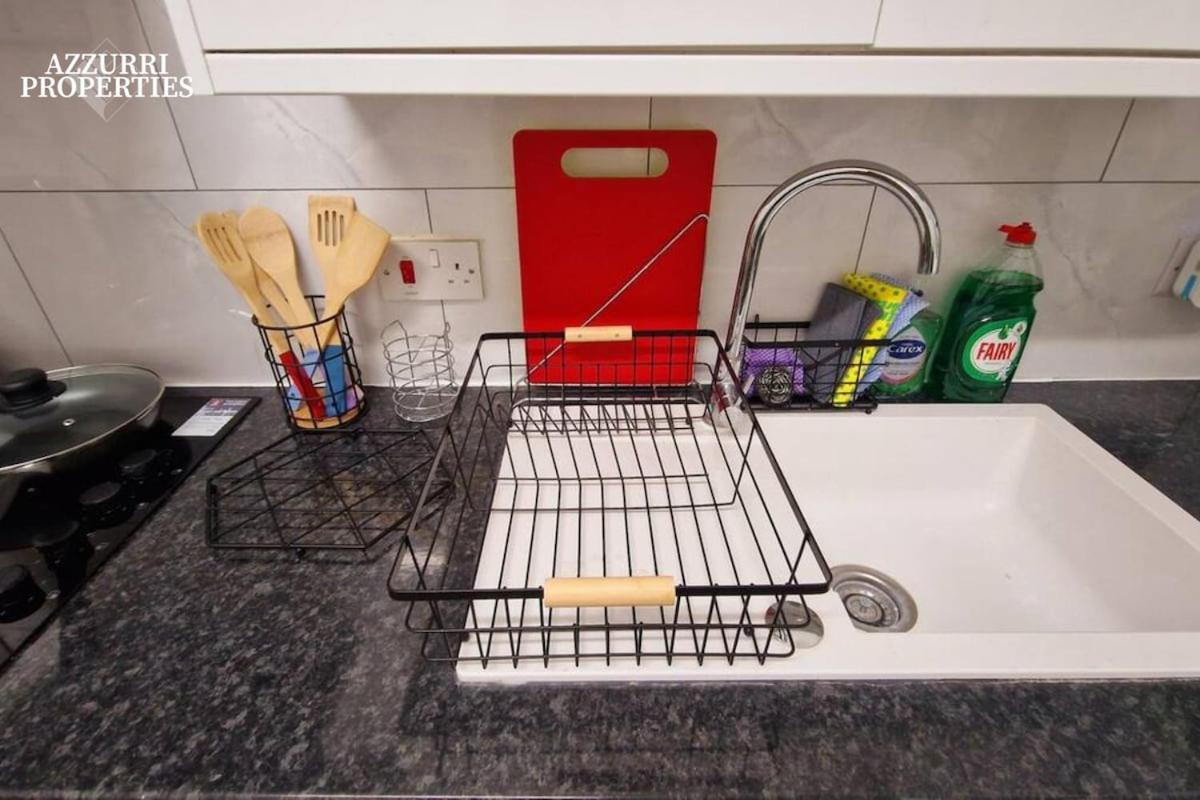 Monthly At Barking Road Apartment London