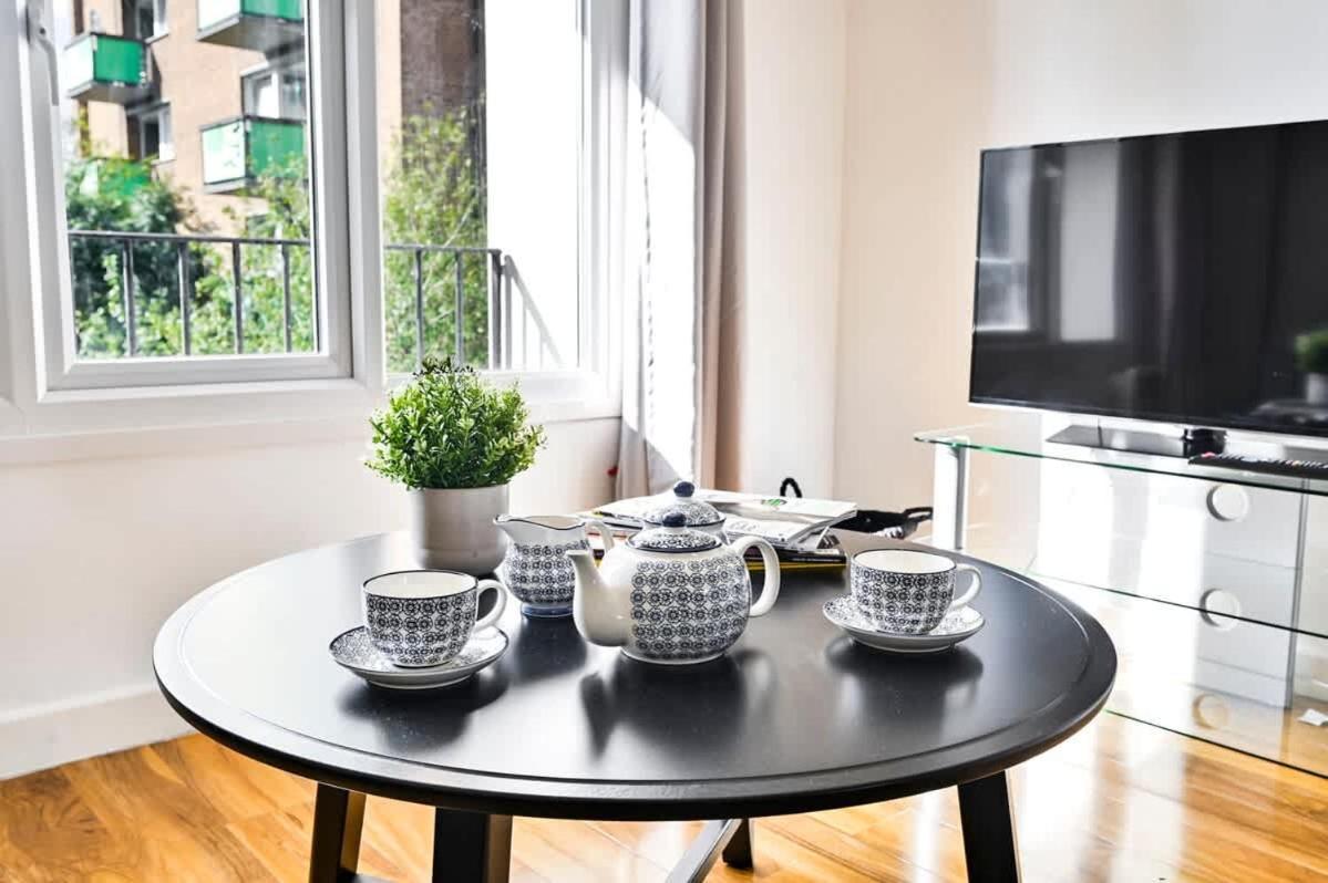 Appartement Spacious 2 Bed Duplex - Zone 1 - Workspace *