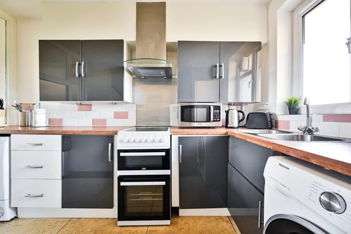 Appartement Spacious 2 Bed Duplex - Zone 1 - Workspace *