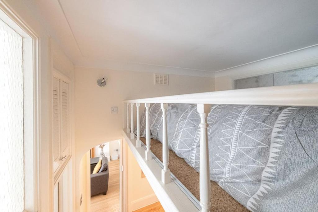 Two Double Mezzanine In Paddington Leilighet