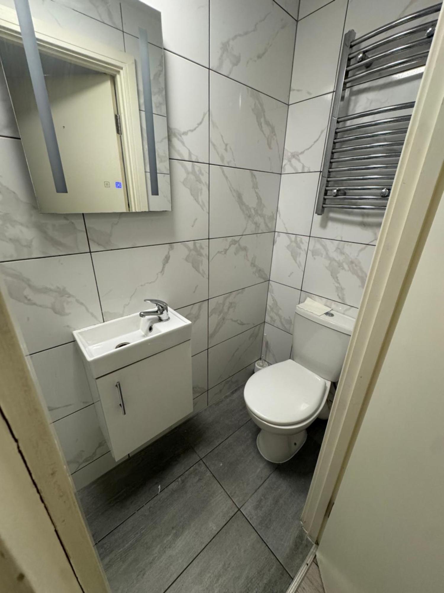 Mini 5 Star Guest house *