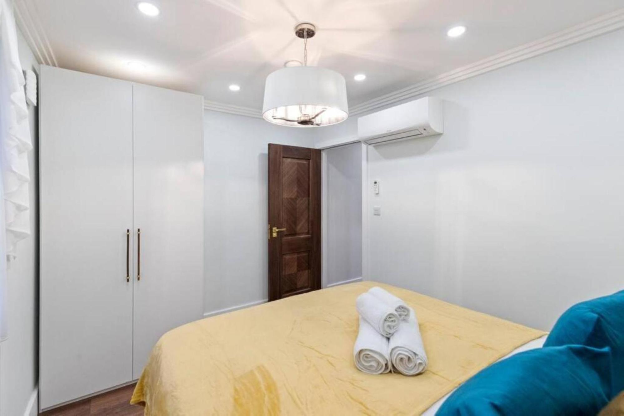 Metro Majesty 5-bedroom Gem In South Tottenham Leilighet