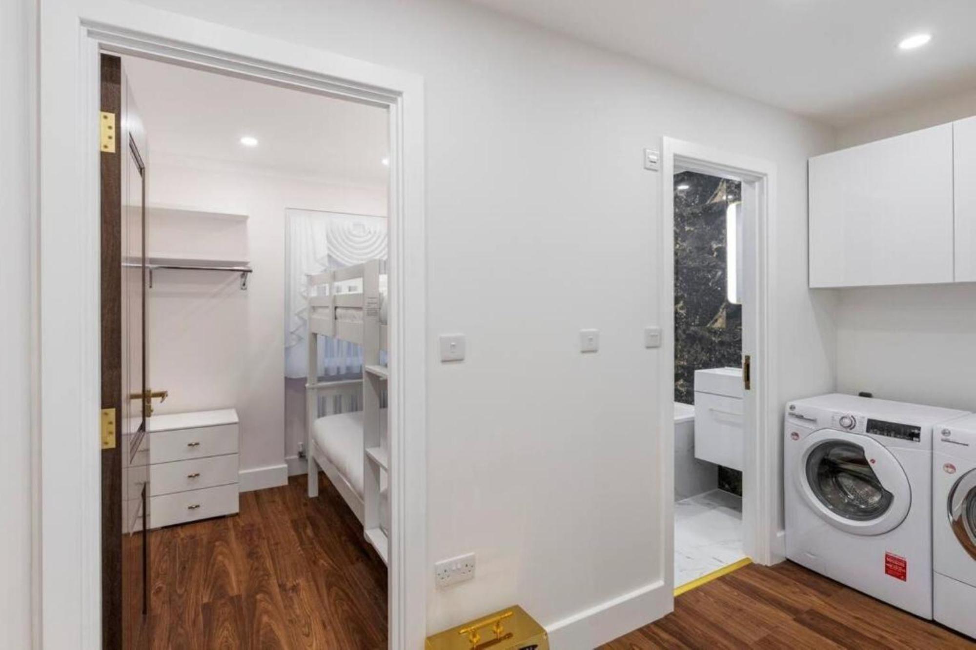 Leilighet Metro Majesty 5-bedroom Gem In South Tottenham