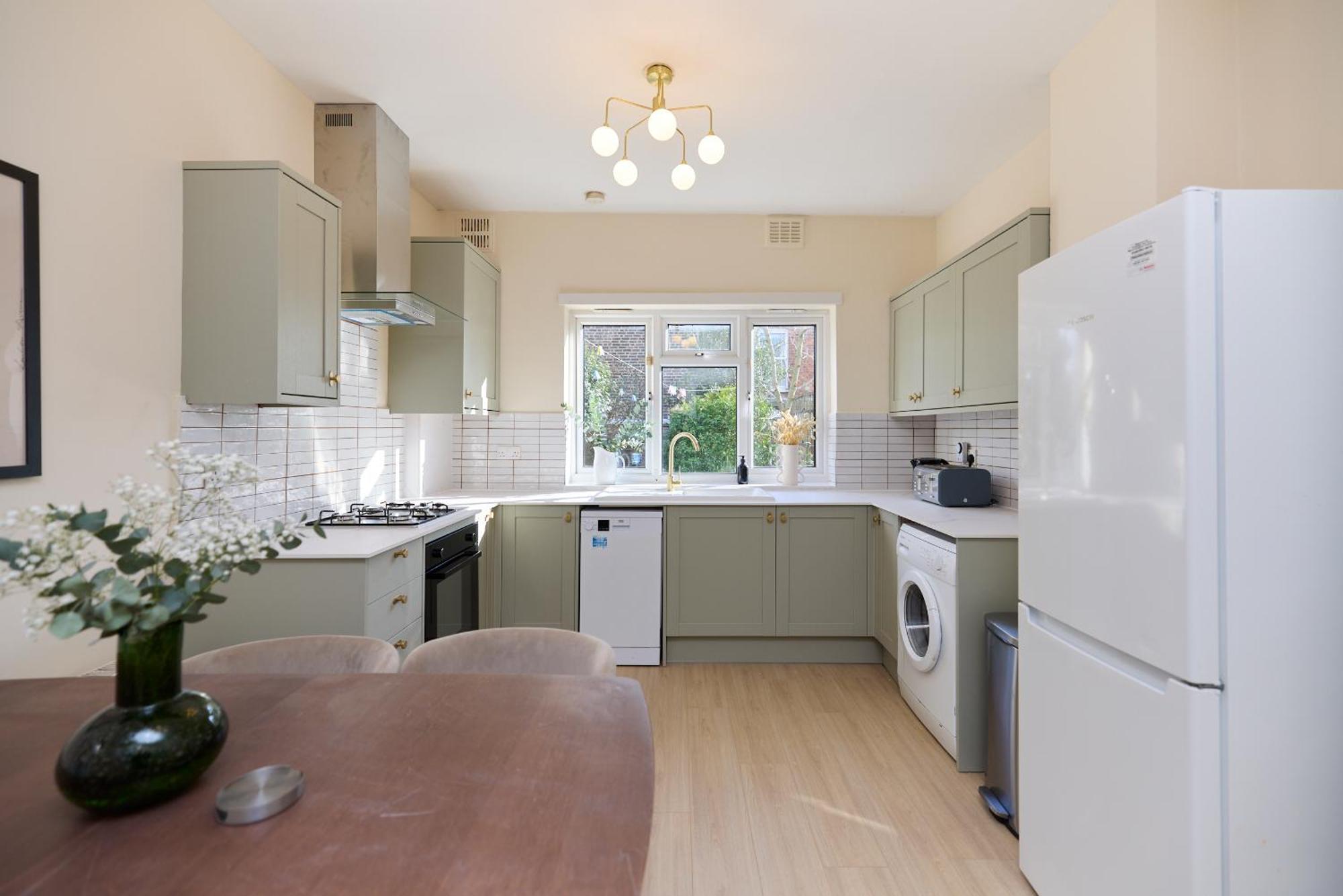 The Harlesden Retreat - Stunning 1bdr With Garden *