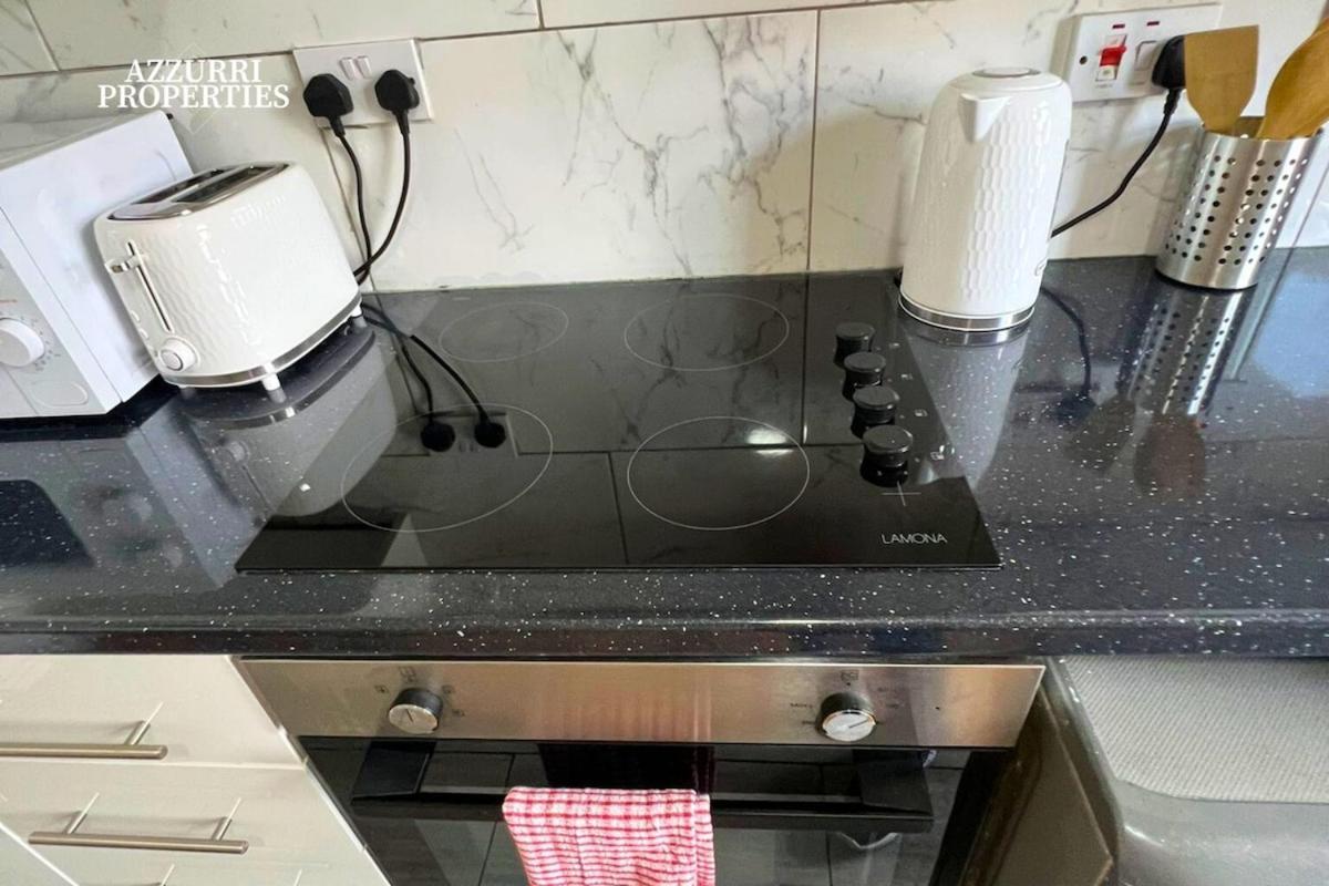 Monthly Near Canning Town Station Apartment *